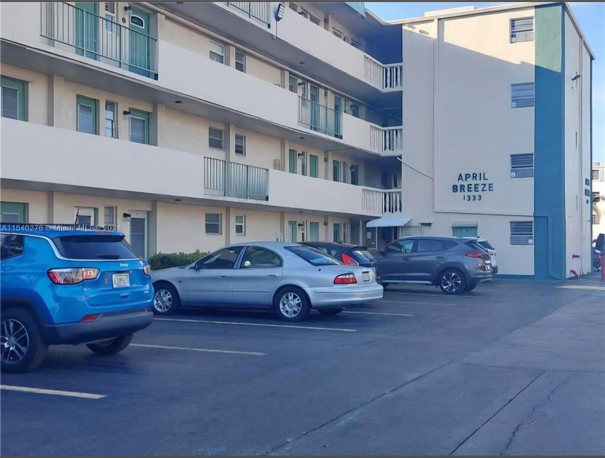 1333 E Hallandale Beach Boulevard Unit: 305