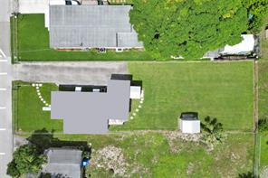 2055 NW 8th Street