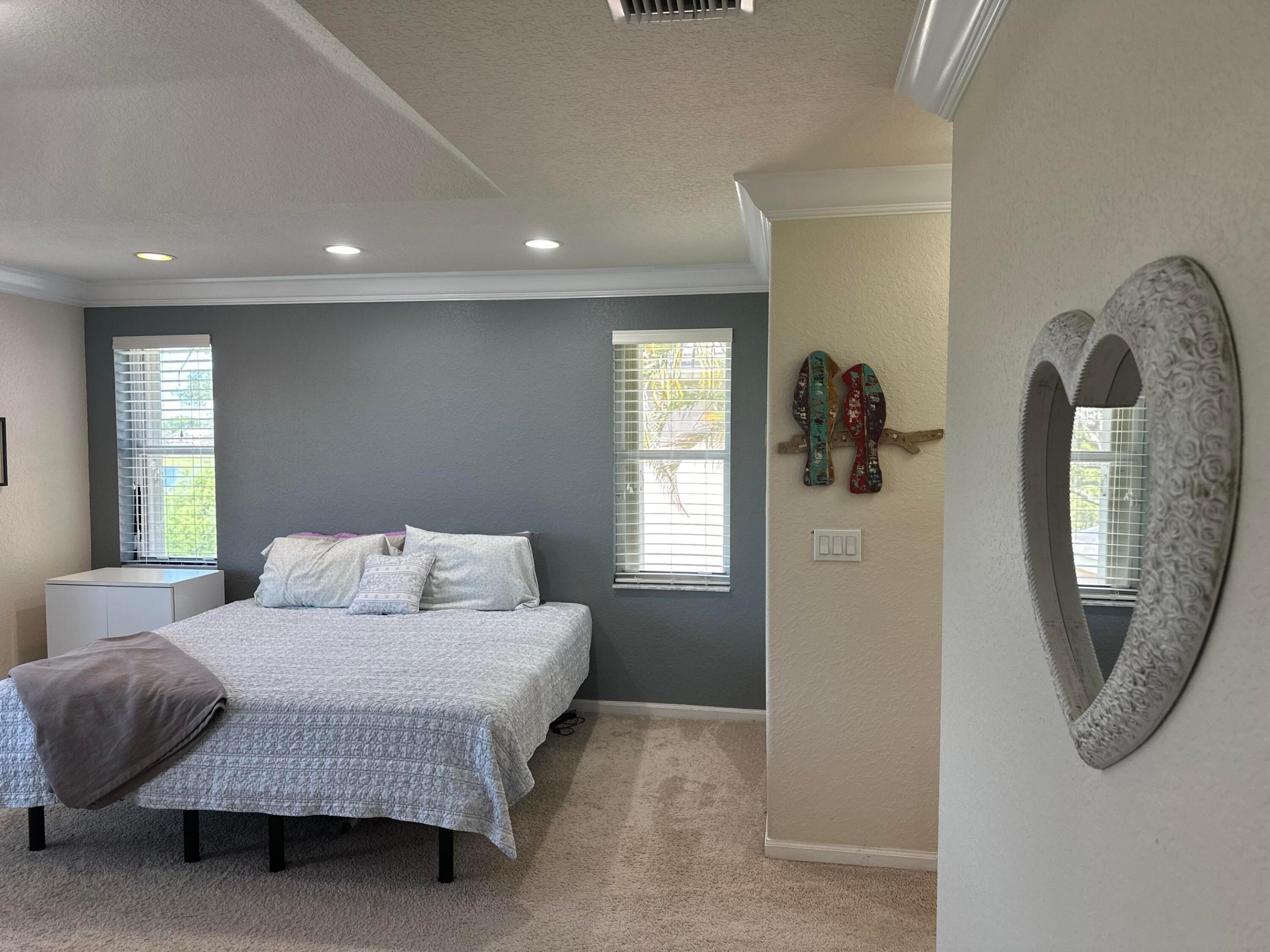 7762 Oak Grove Circle