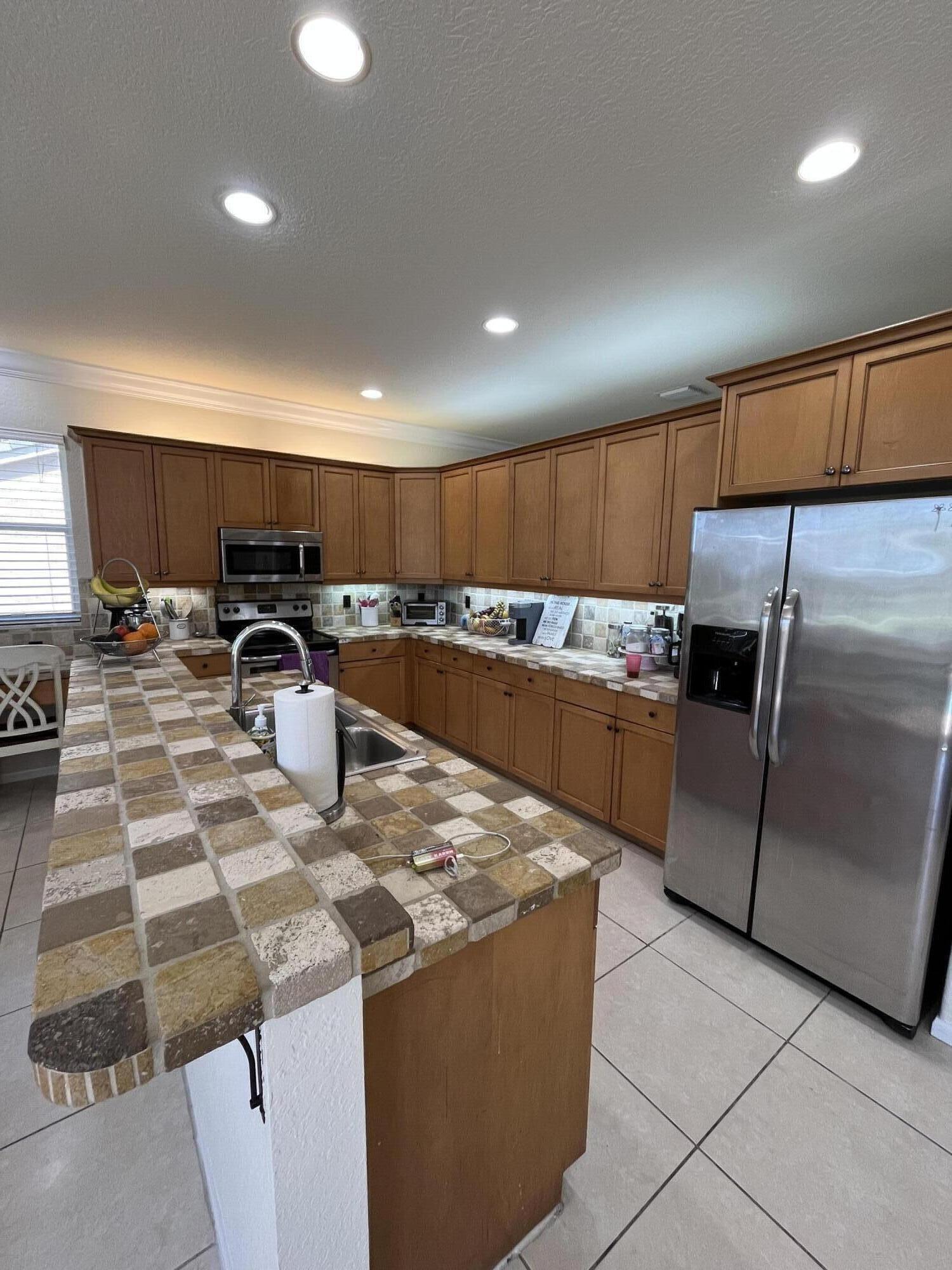 7762 Oak Grove Circle