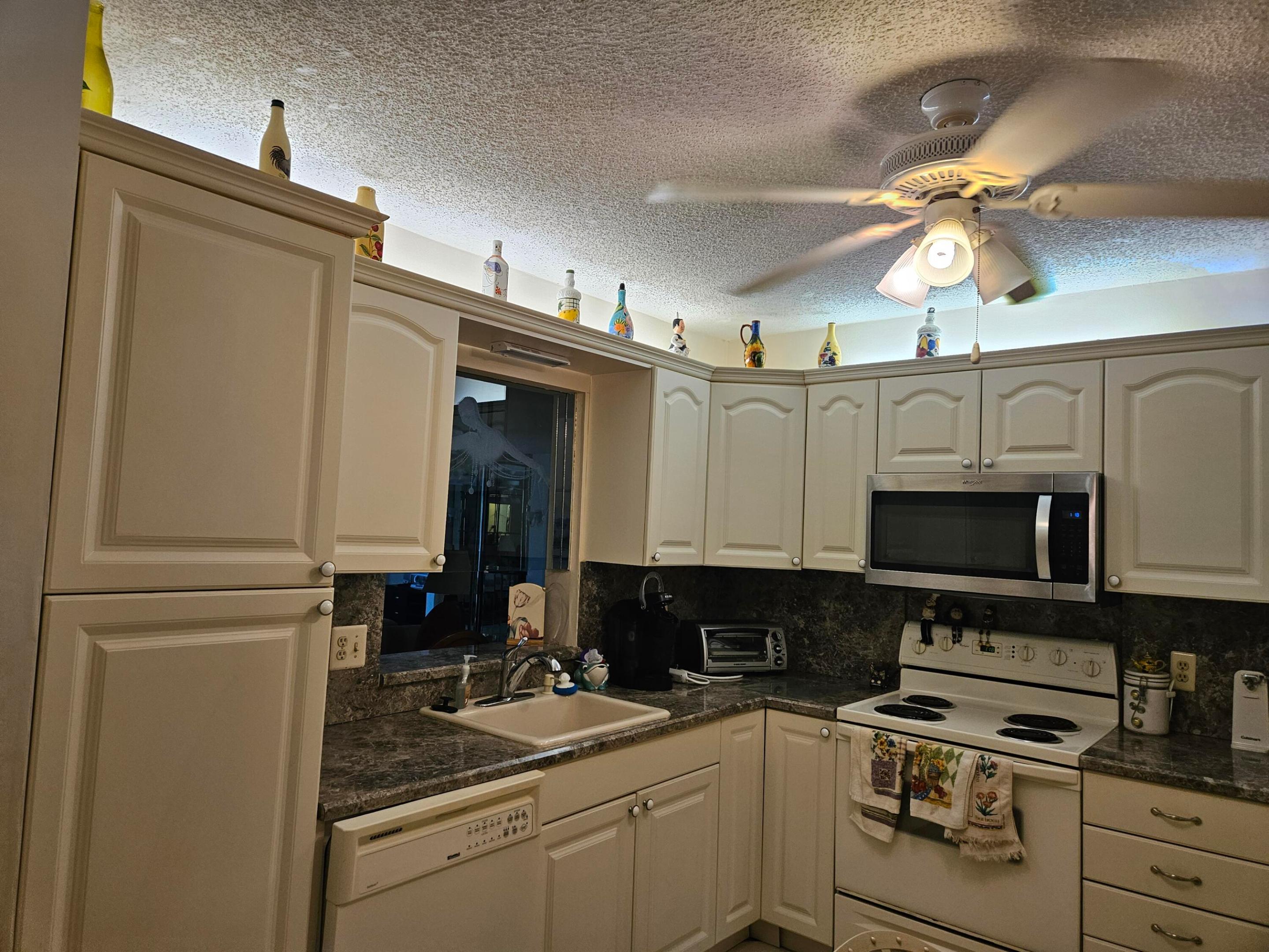 18999 Stewart Circle 8