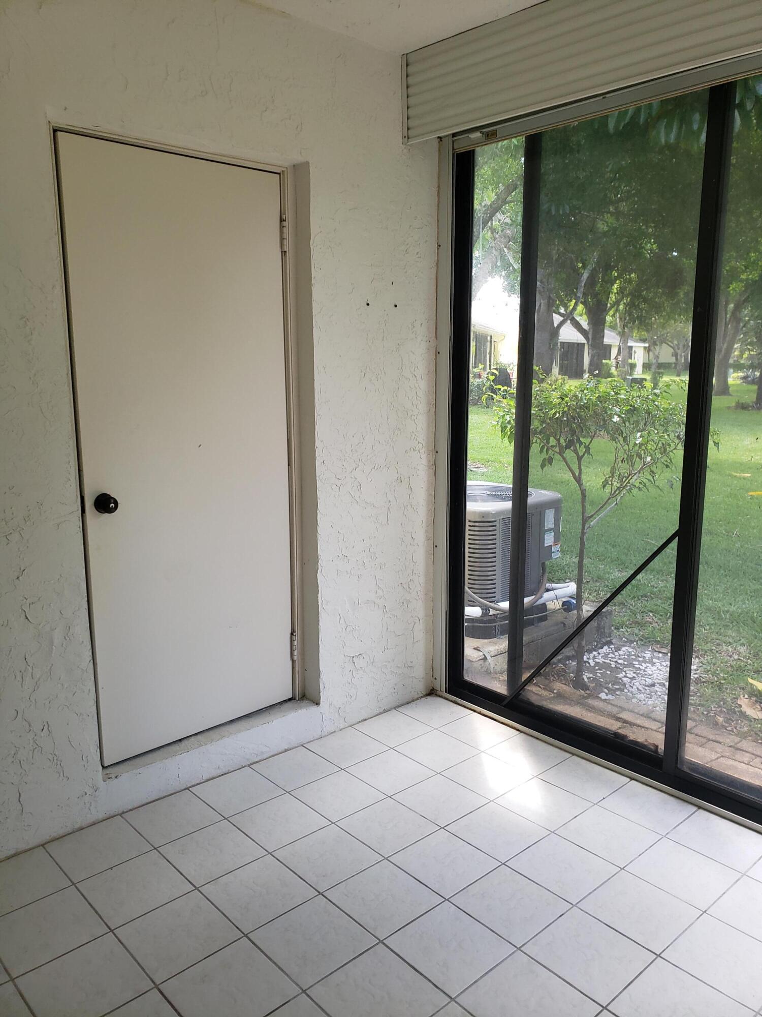 10875 Lake Front Place 10875