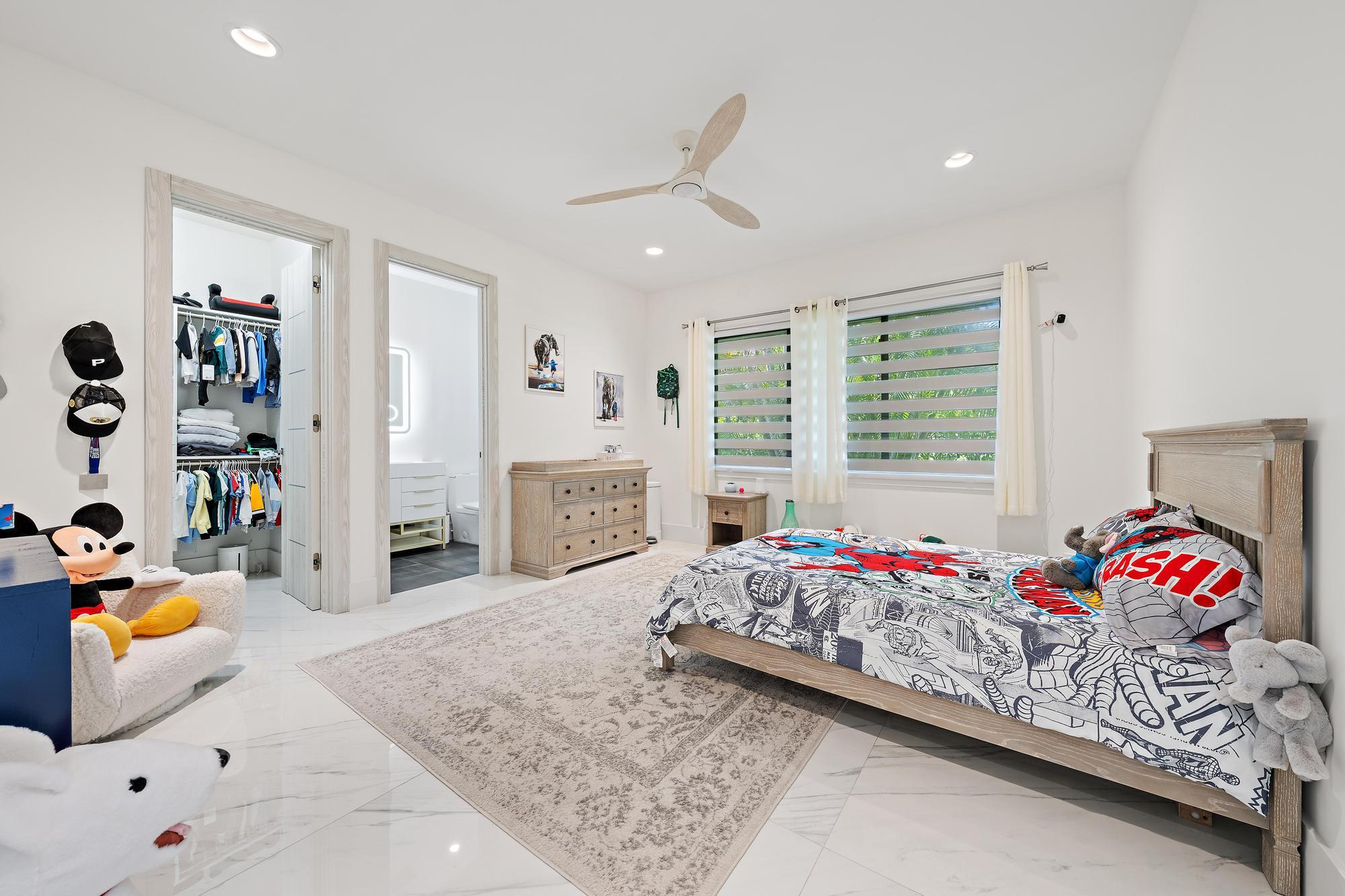 13220 Sabal Chase