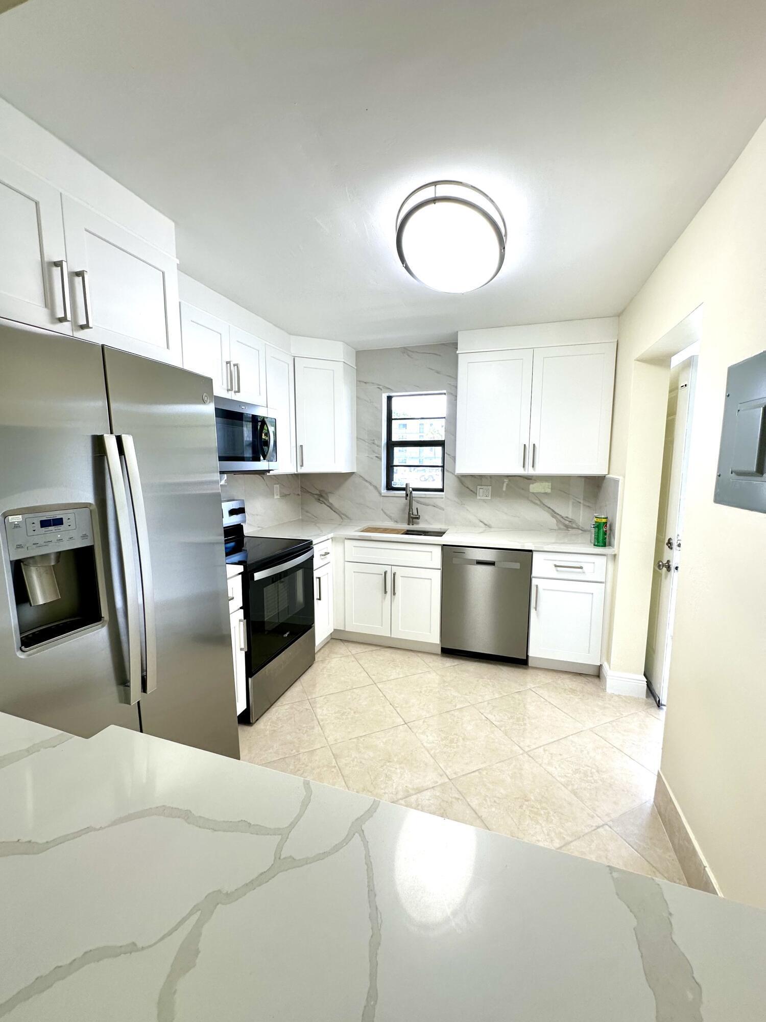 9440 SW 8th Street 109