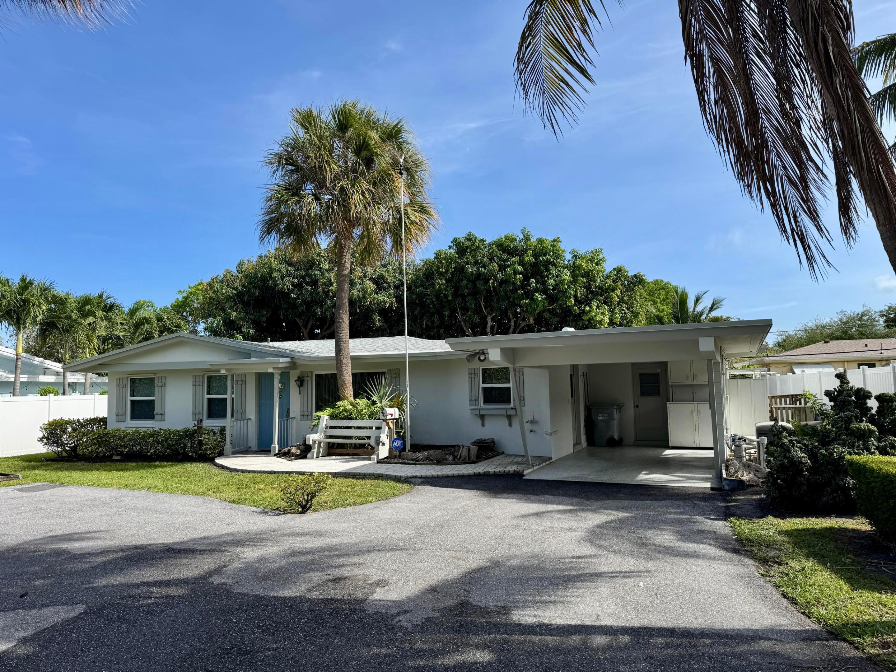 2560 NE 20th Street