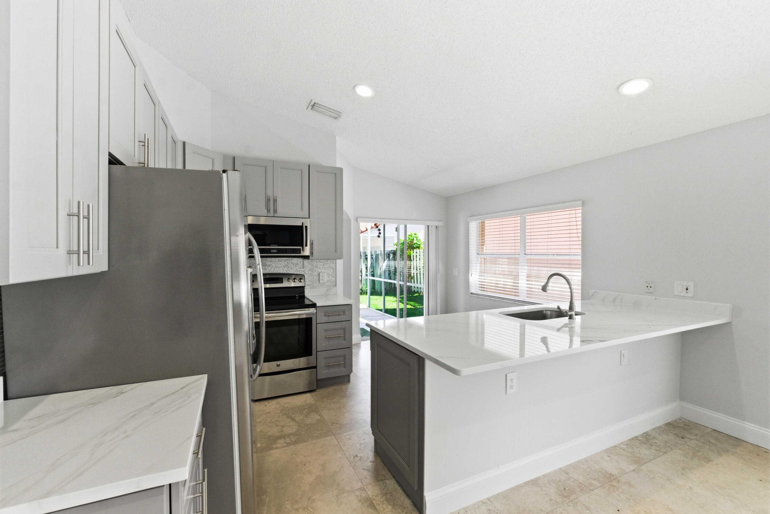 10781 Cypress Lake Terrace