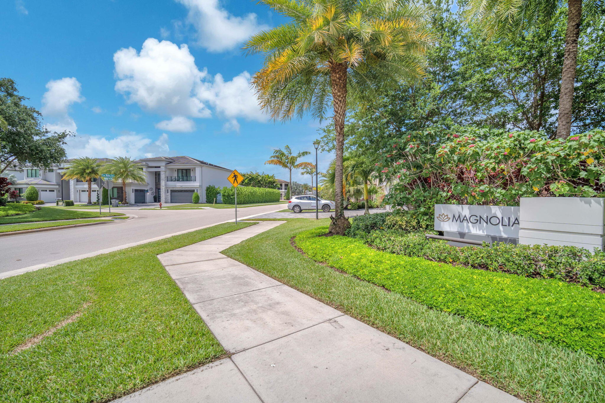 8586 Dream Falls Street