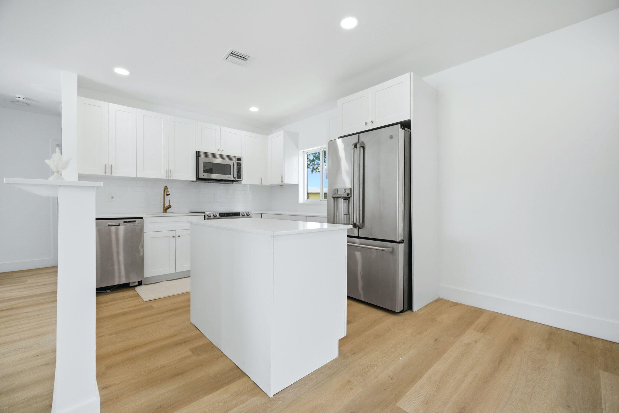 310 NW 4th Avenue