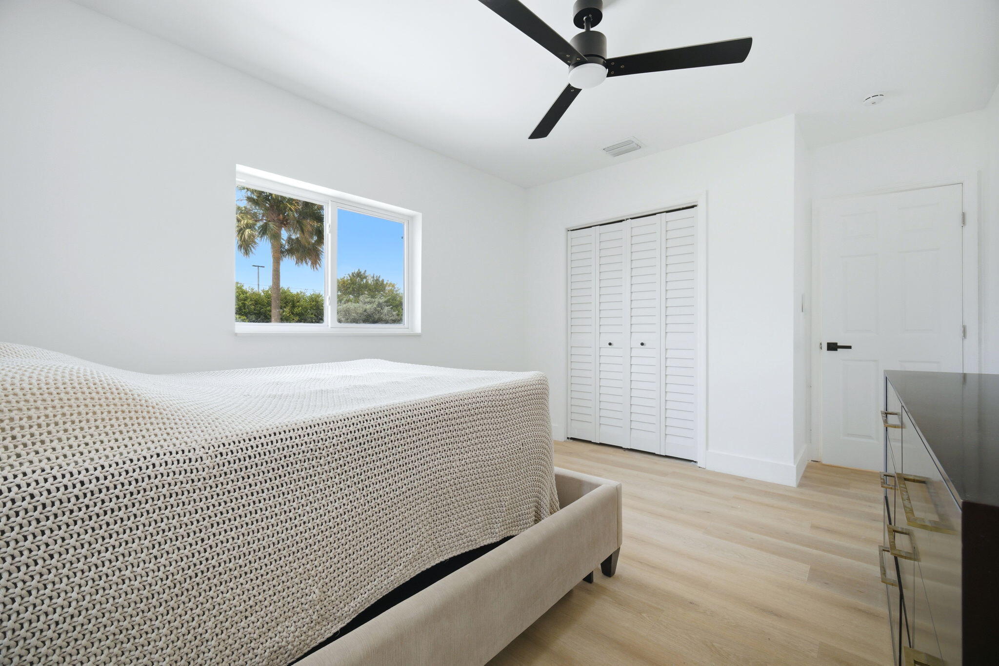 310 NW 4th Avenue