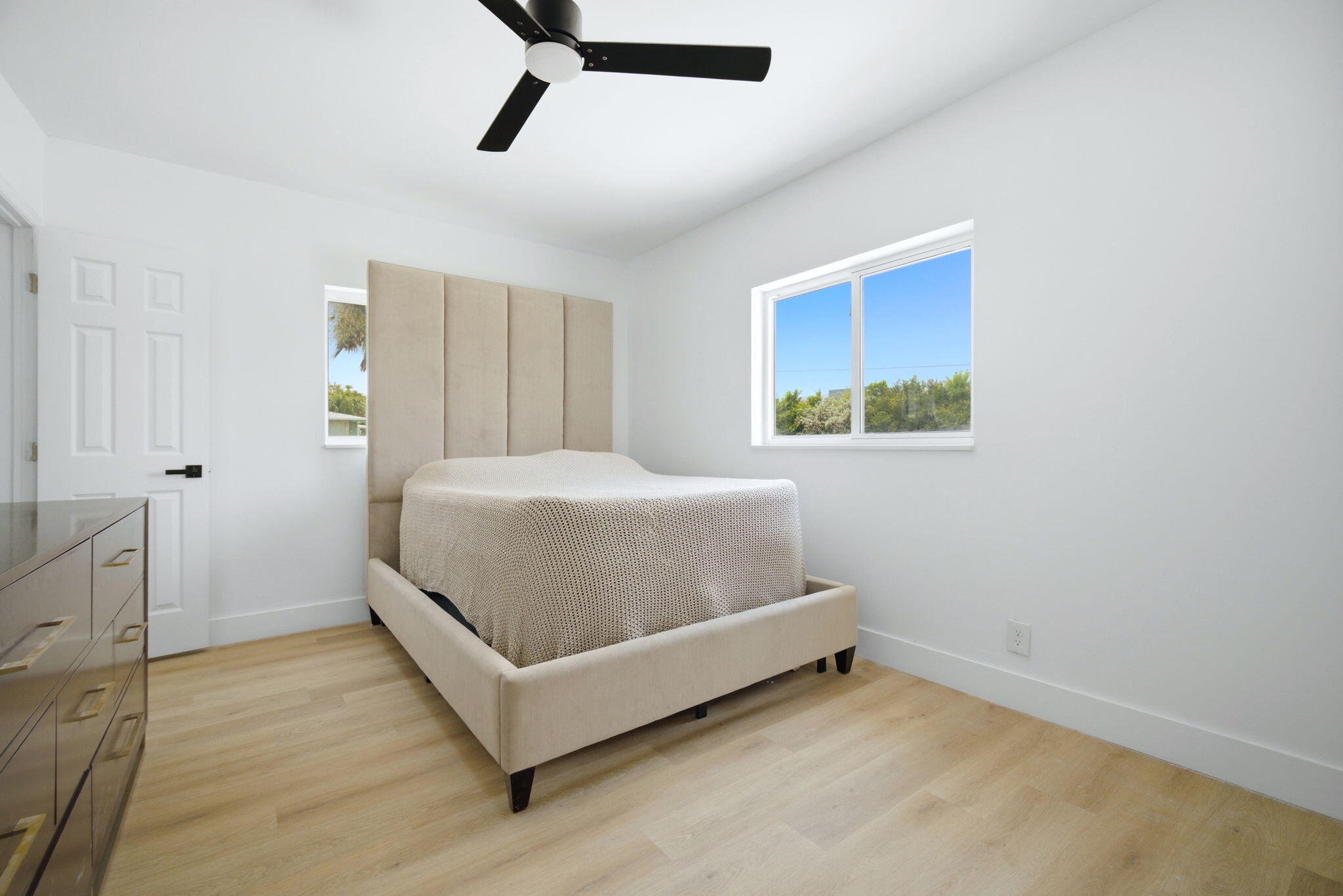 310 NW 4th Avenue