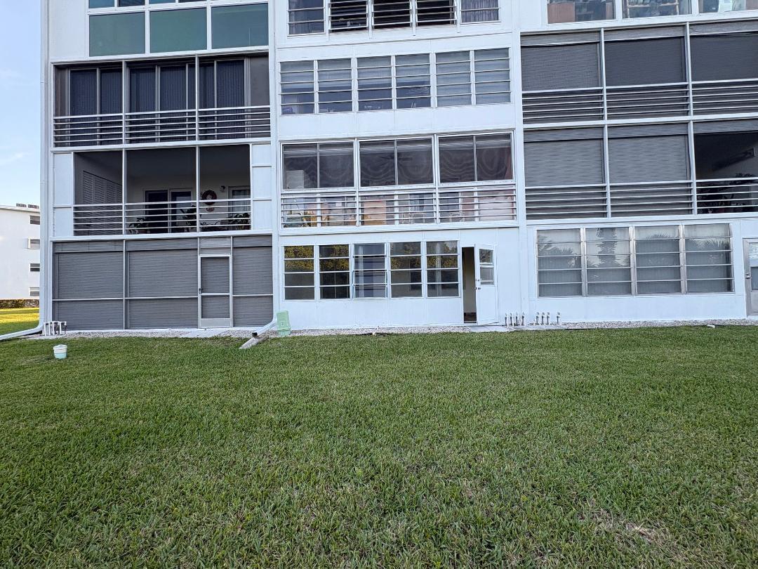 1019 Newport