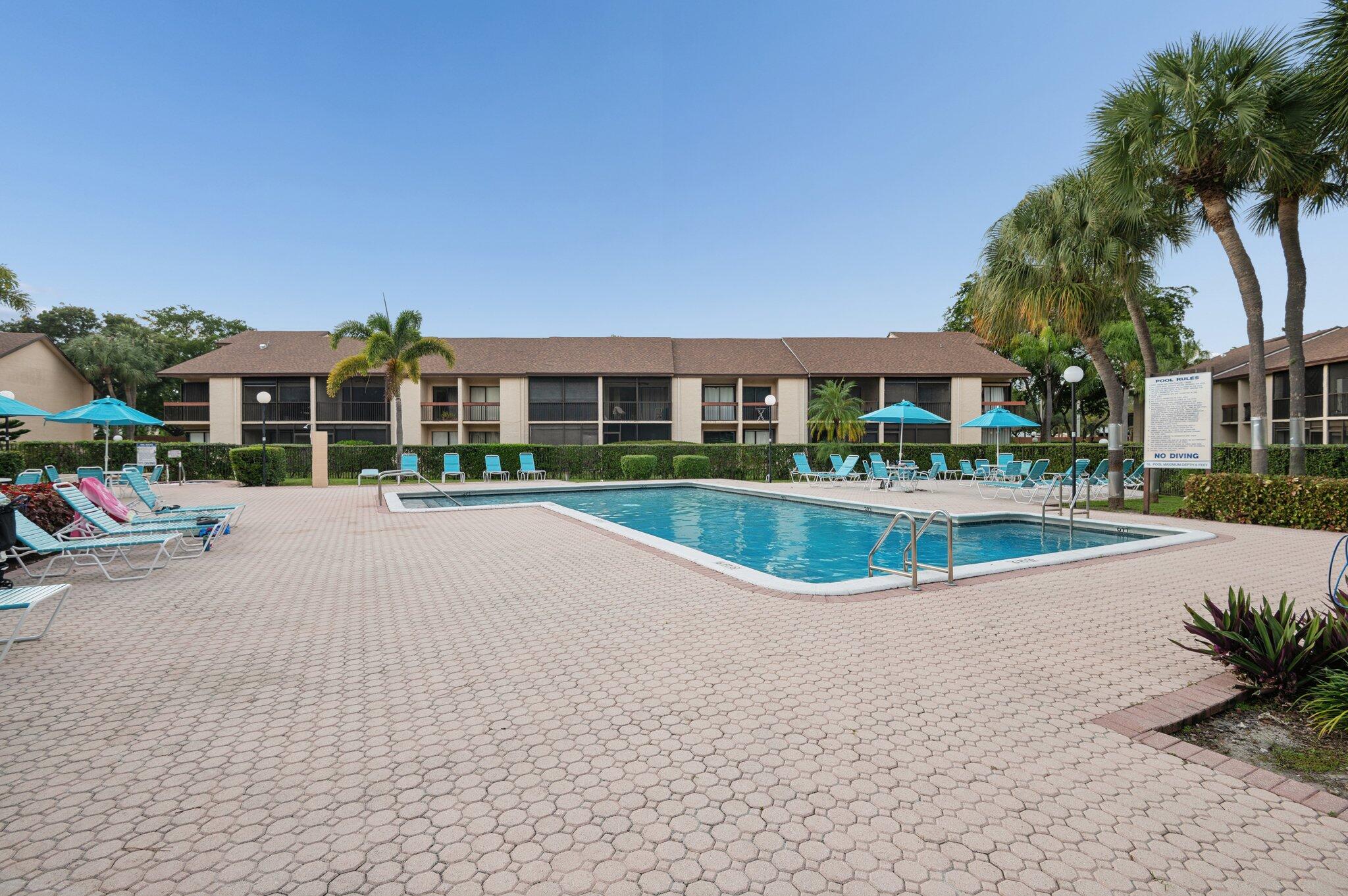 2307 SW 15th Street SW 1