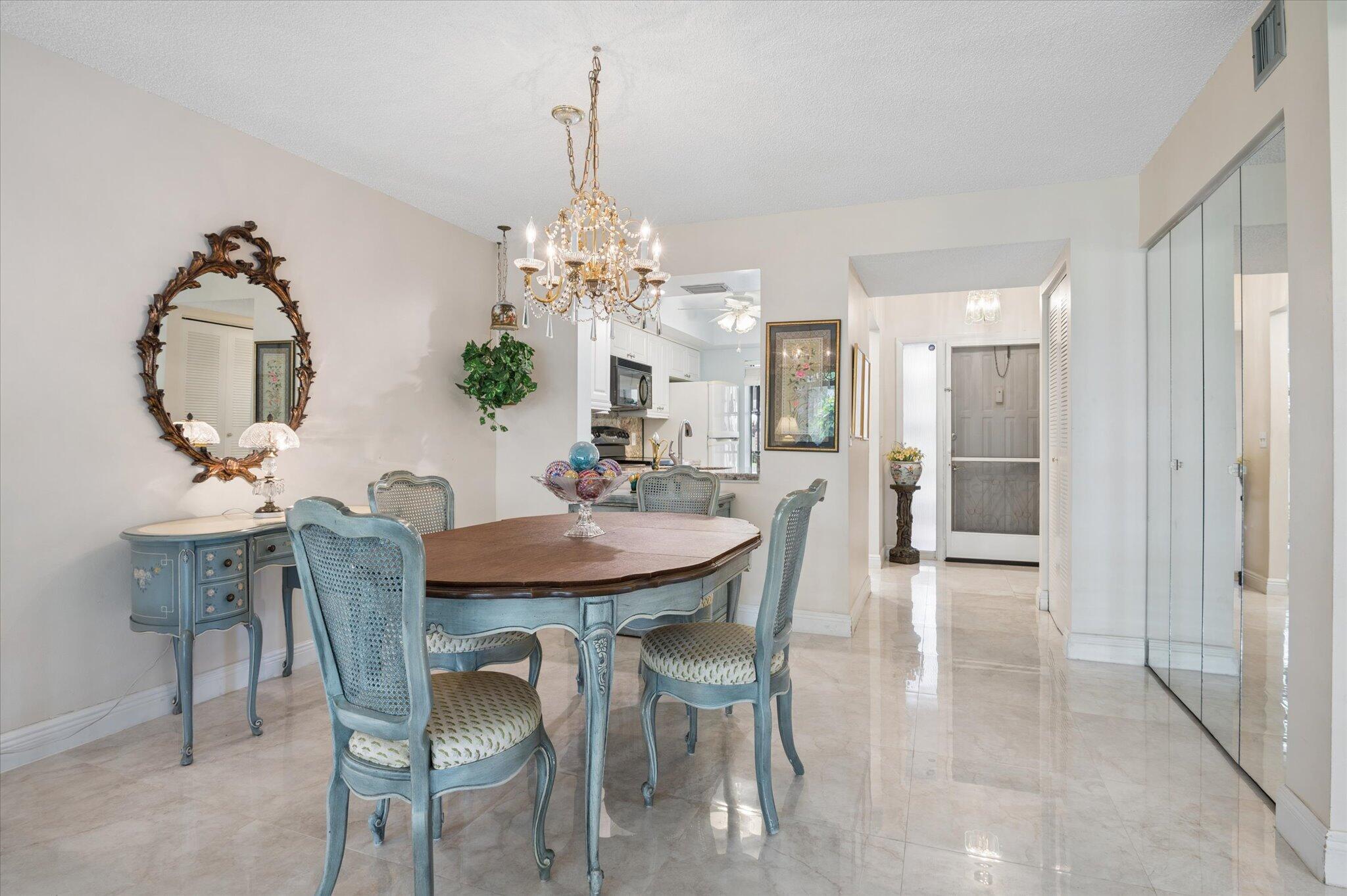 2307 SW 15th Street SW 1