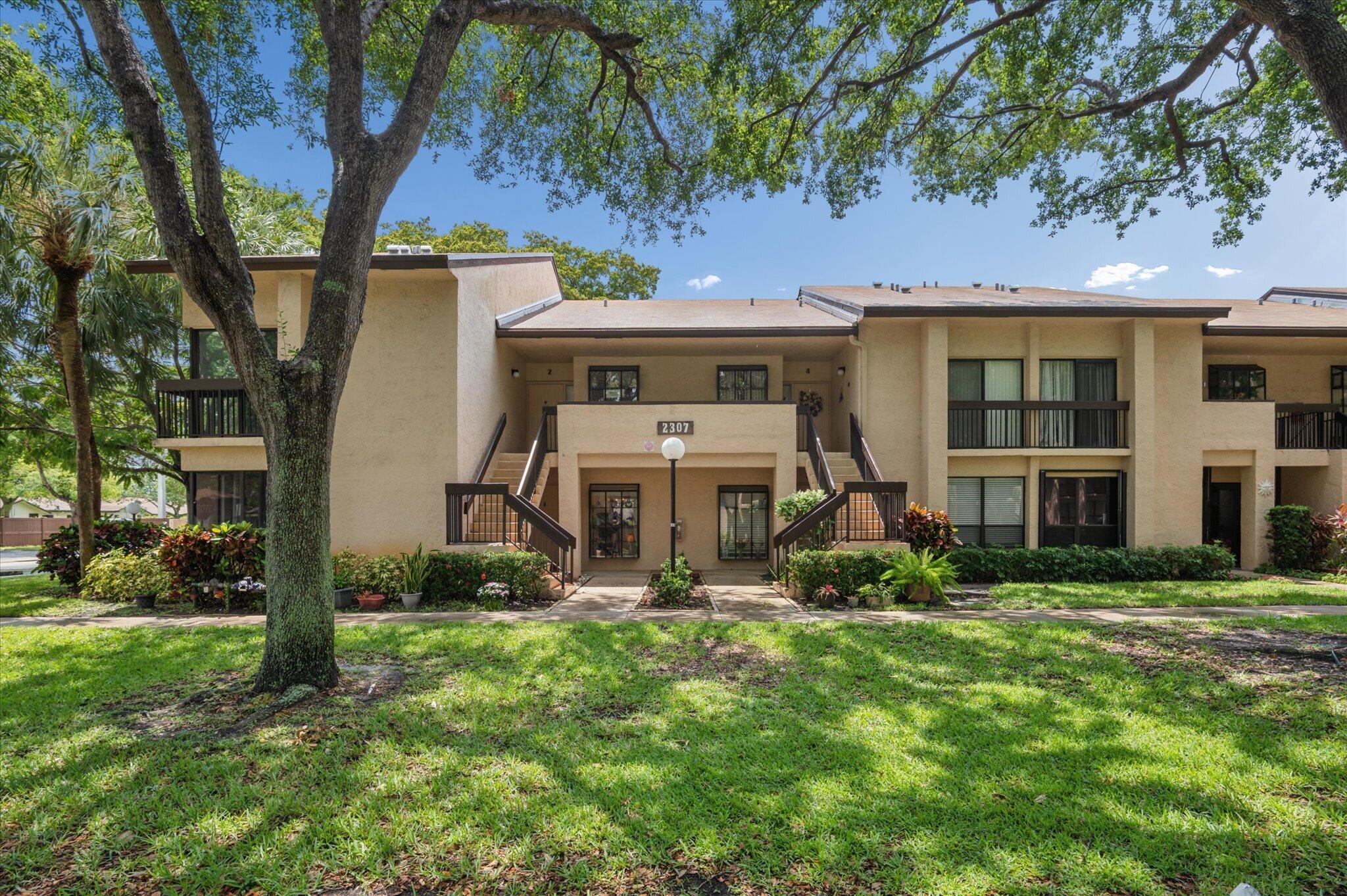 2307 SW 15th Street SW 1