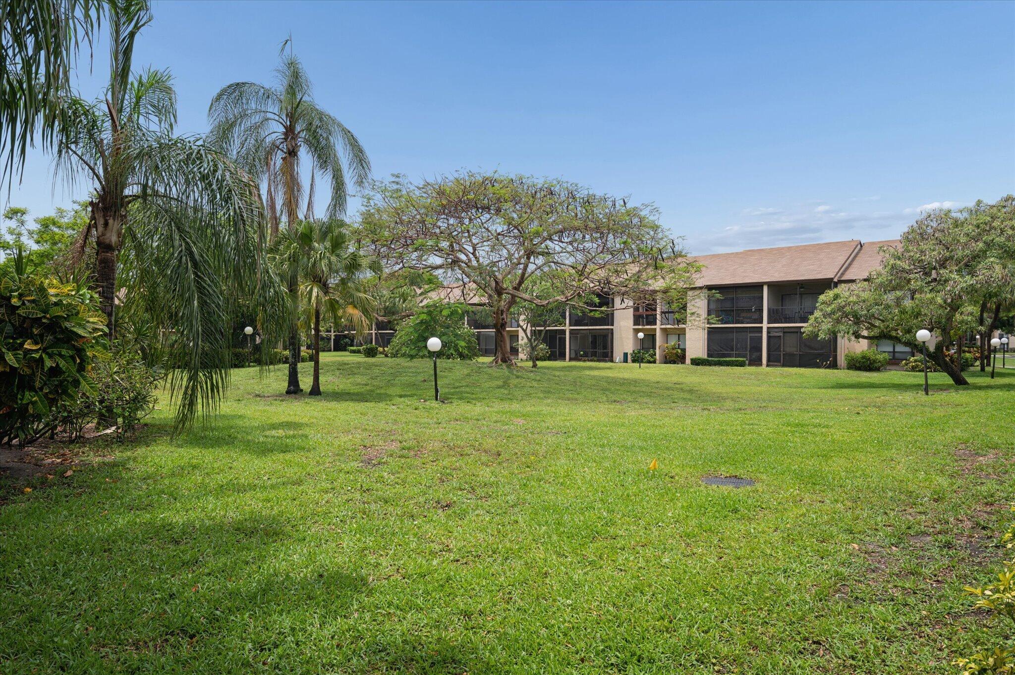 2307 SW 15th Street SW 1