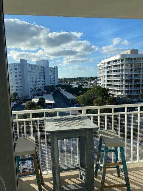 3215 S Ocean Boulevard 402