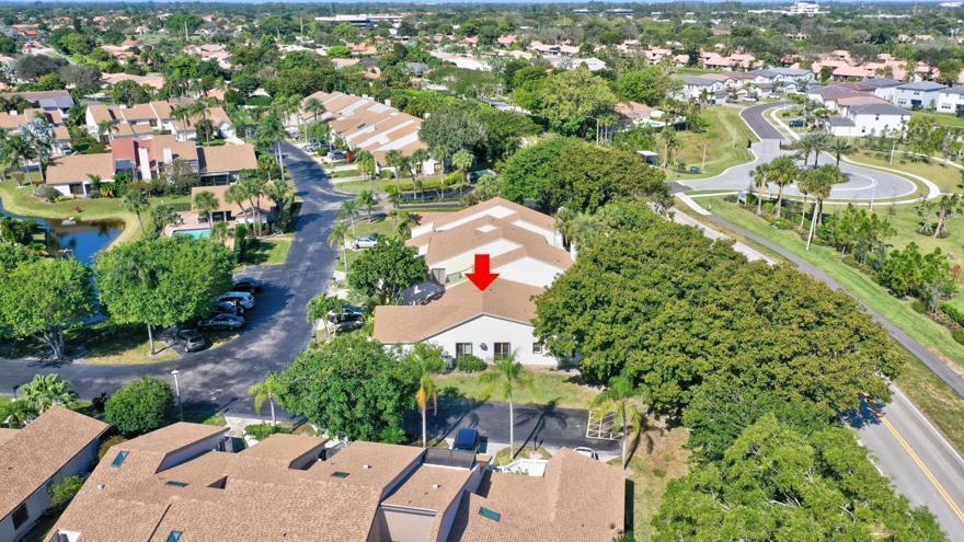 6660 Canary Palm Circle