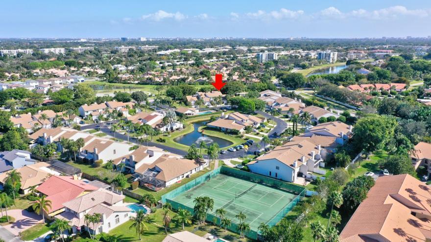 6660 Canary Palm Circle