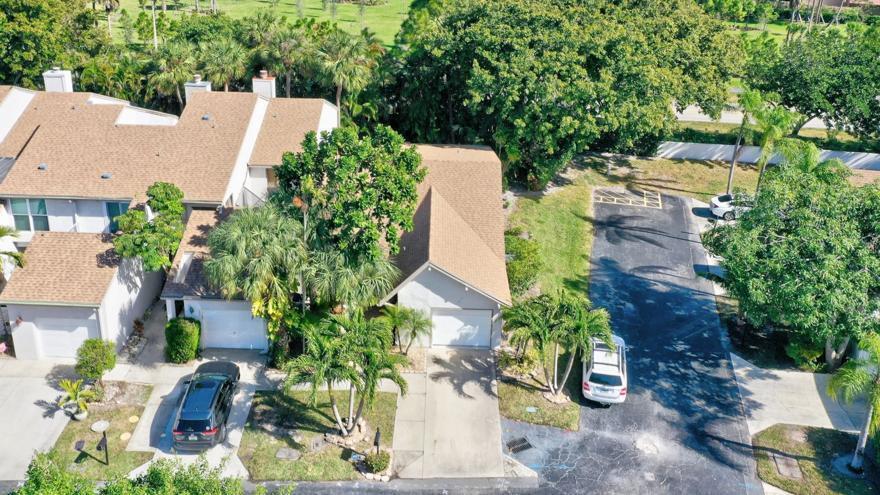 6660 Canary Palm Circle
