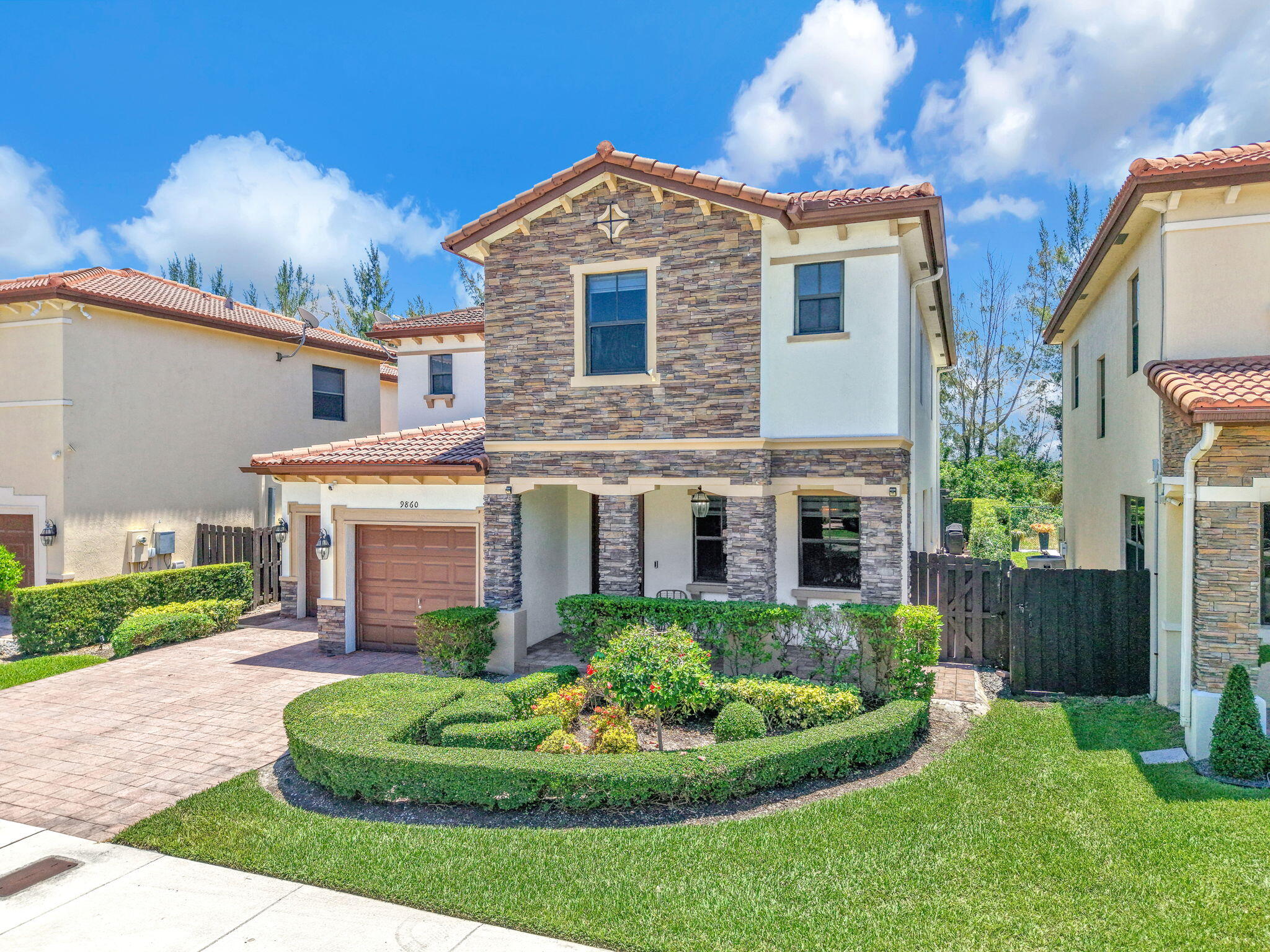 9860 NW 86th Terrace