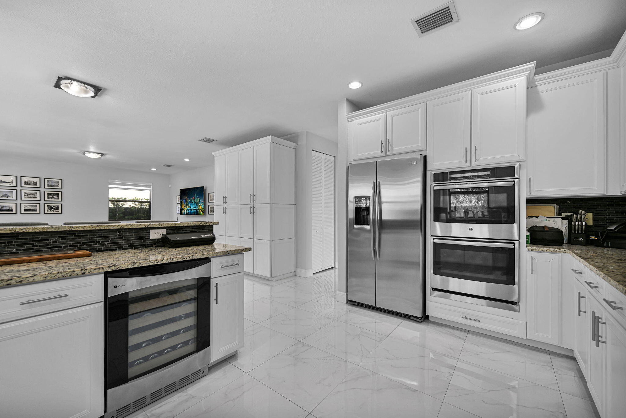 9860 NW 86th Terrace
