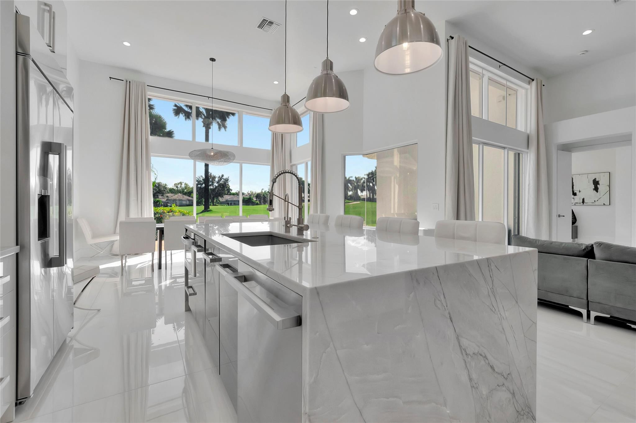 4088 Briarcliff Circle