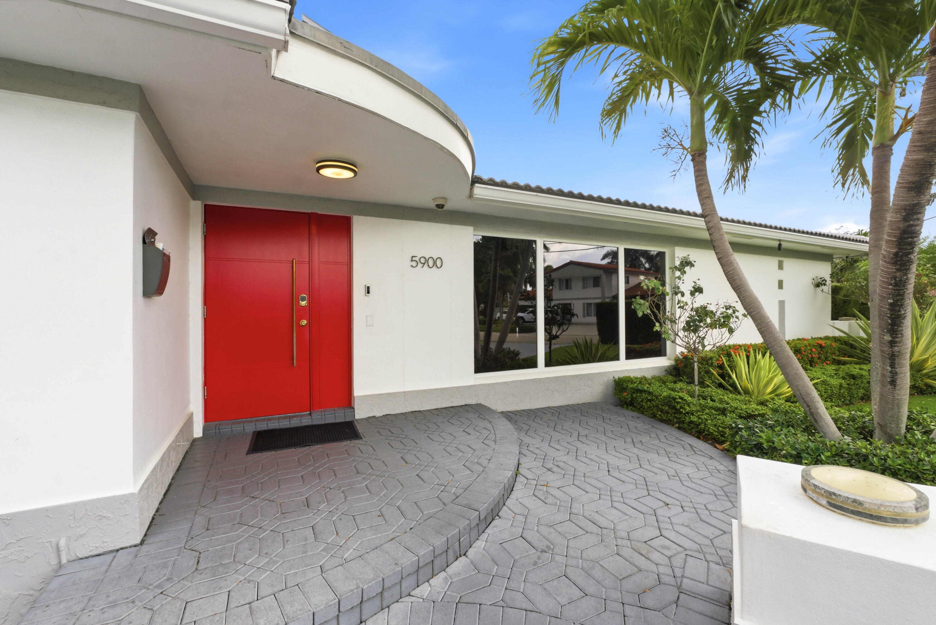 5900 Bayview Drive