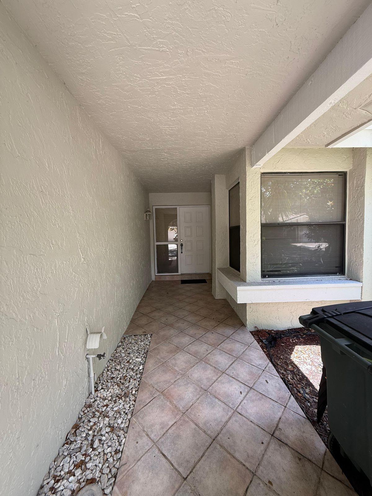 6125 Via Laguna Lane