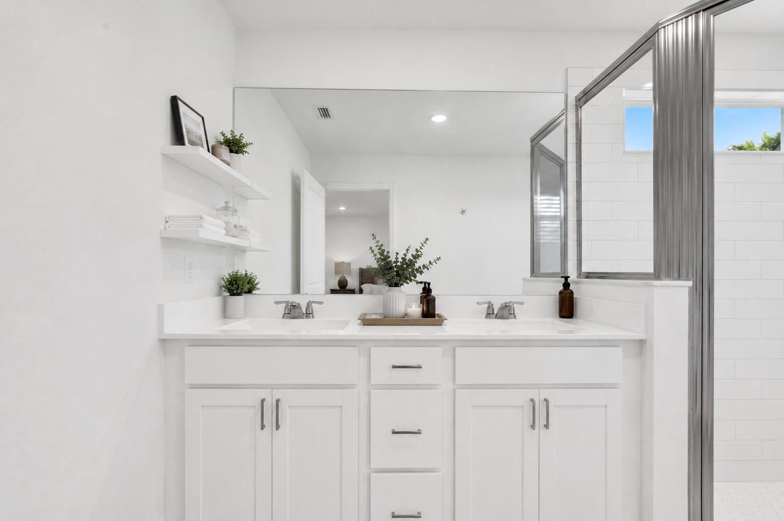 4246 Lagoon Shore Drive
