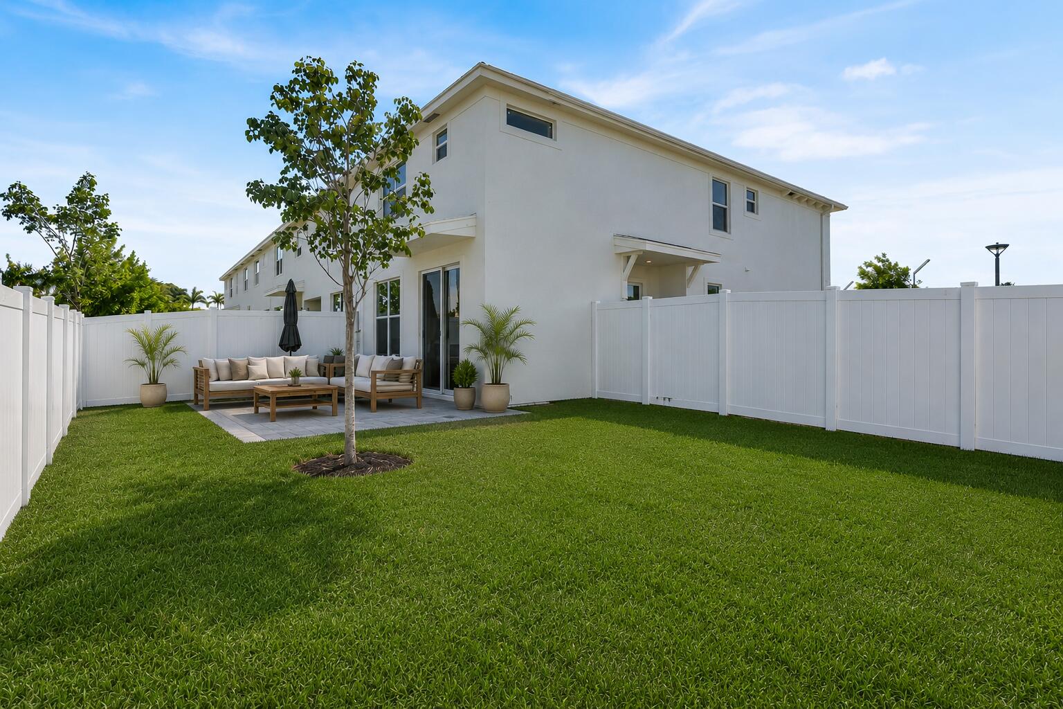 4246 Lagoon Shore Drive