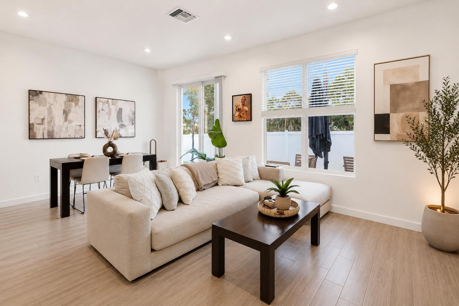 4246 Lagoon Shore Drive