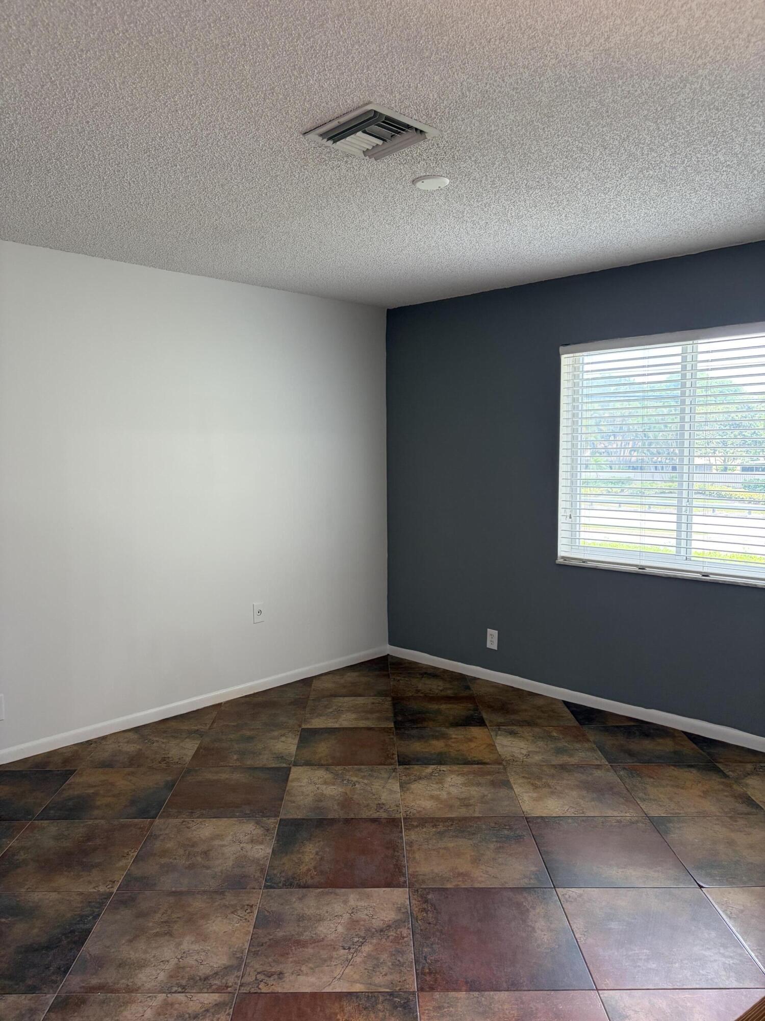 2520 Black Olive Boulevard 203