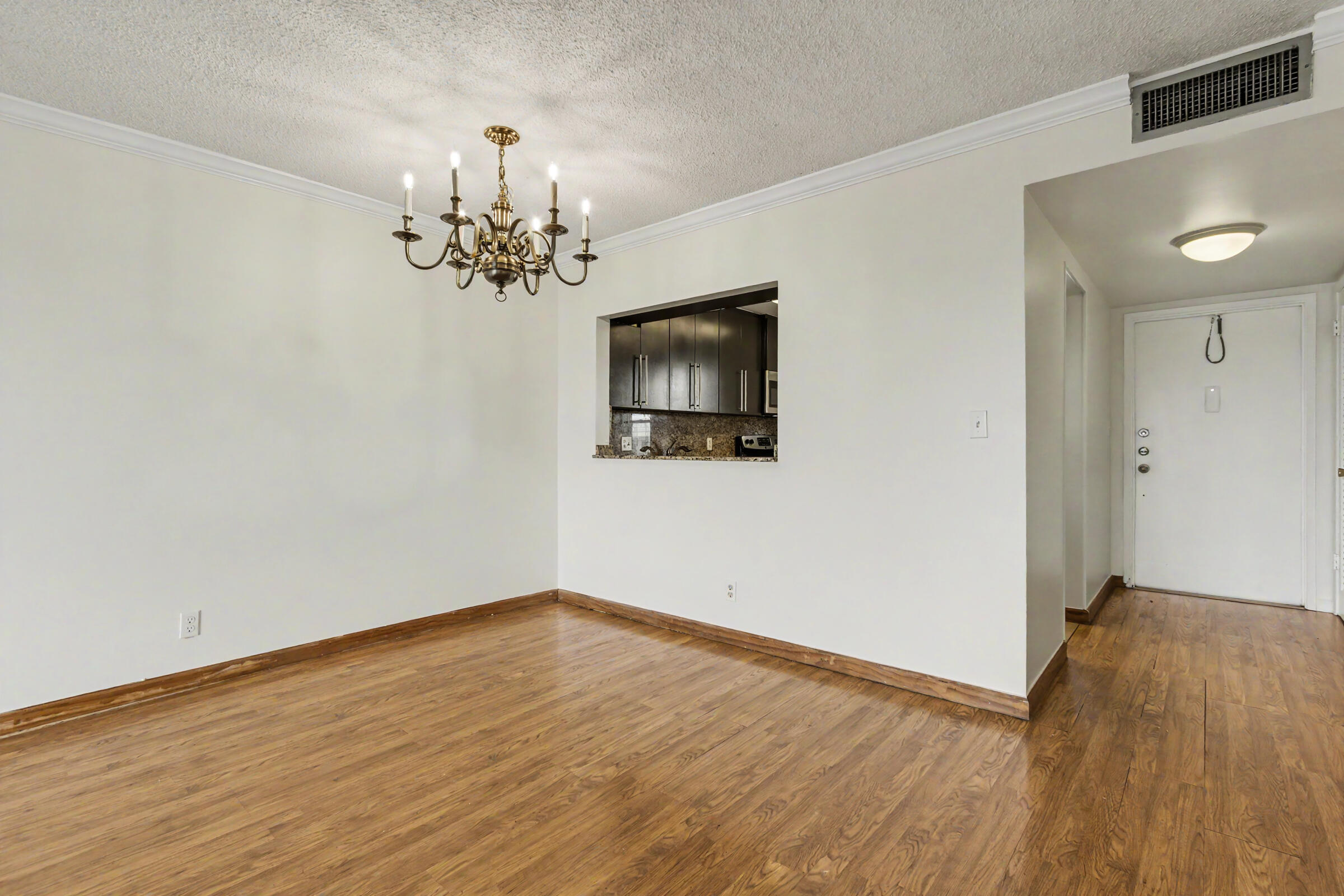 950 Hillcrest 514