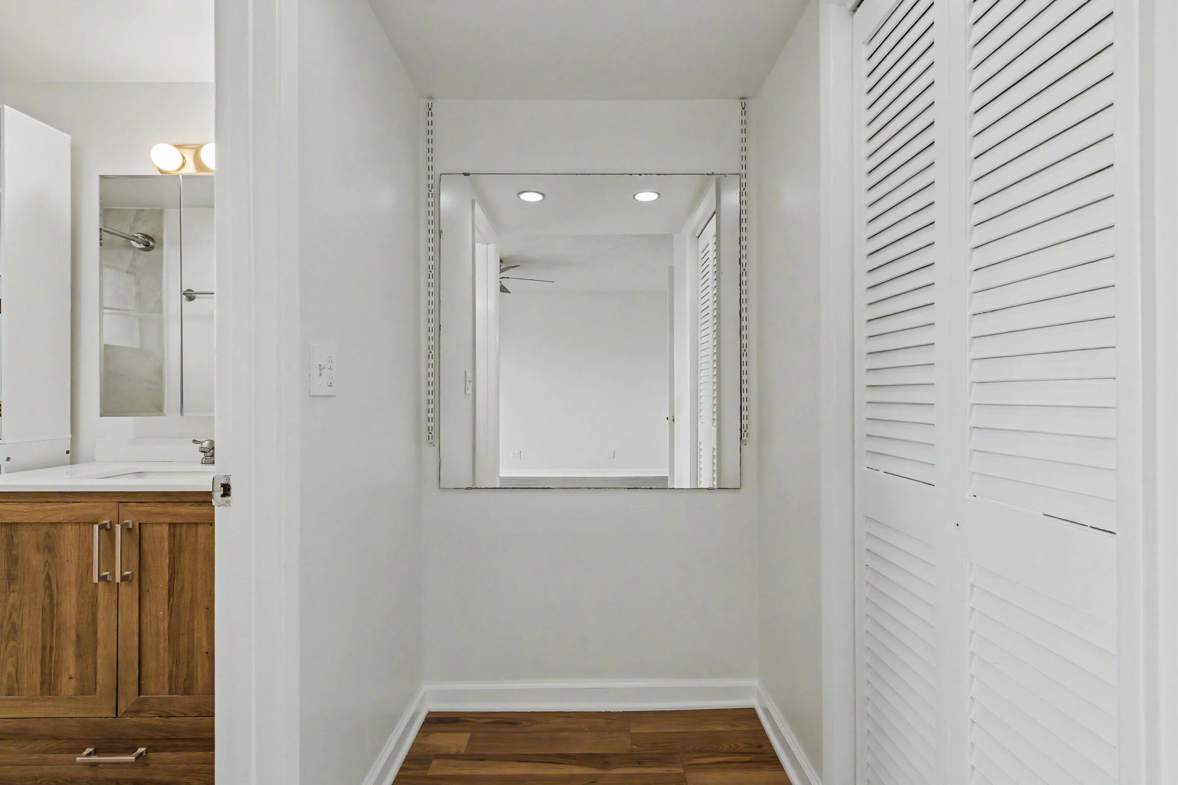 950 Hillcrest 514