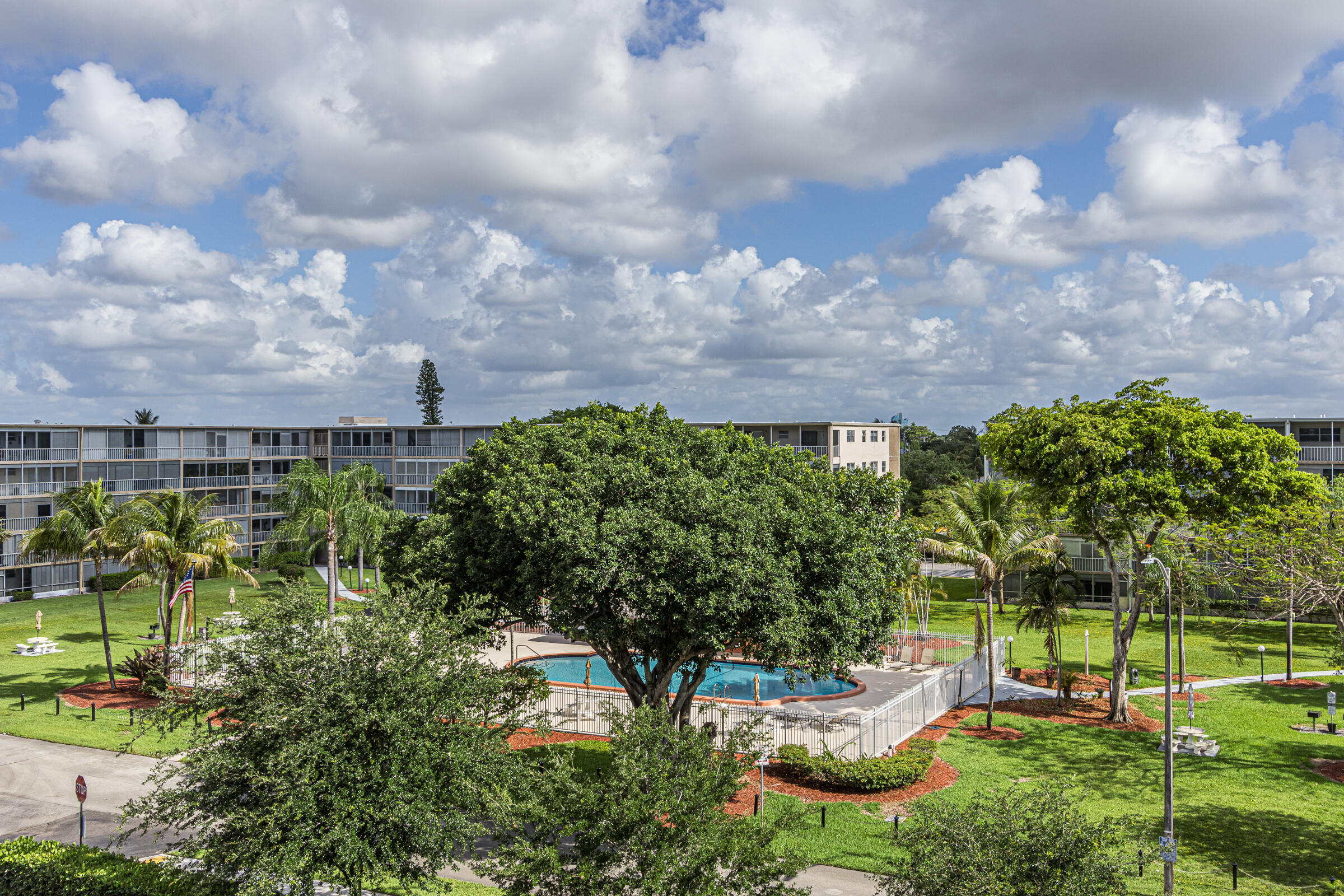 950 Hillcrest 514