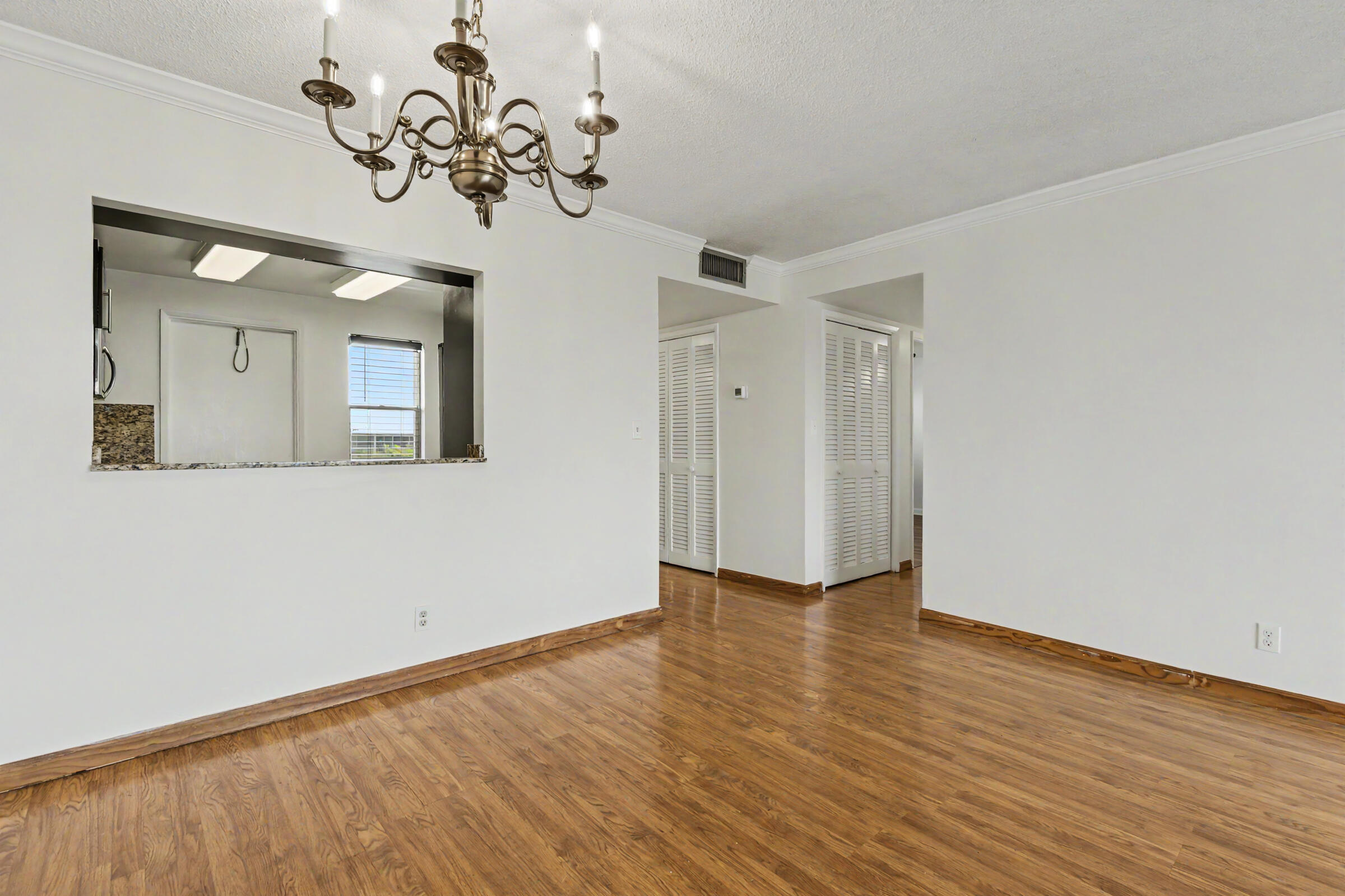 950 Hillcrest 514