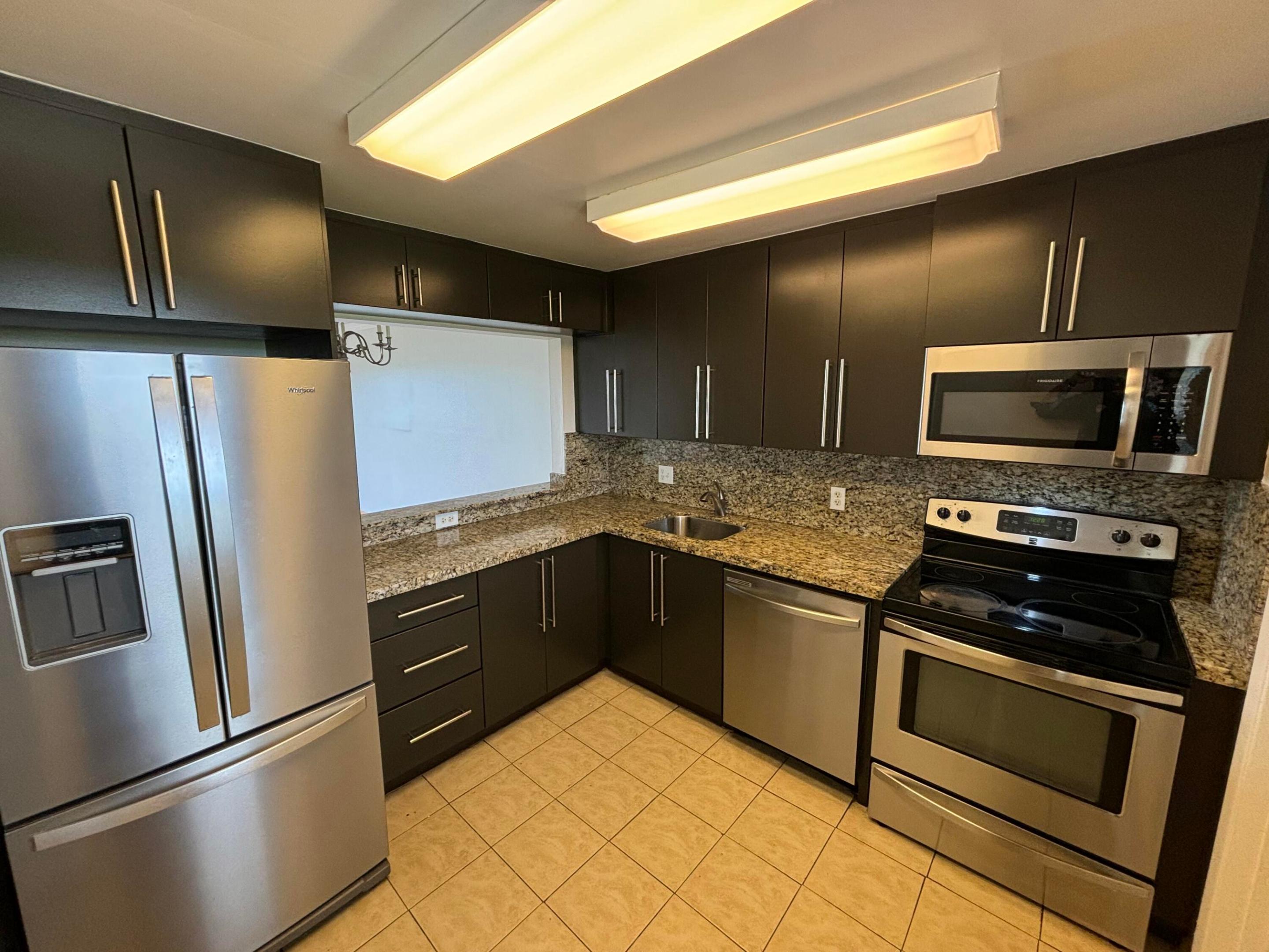 950 Hillcrest 514