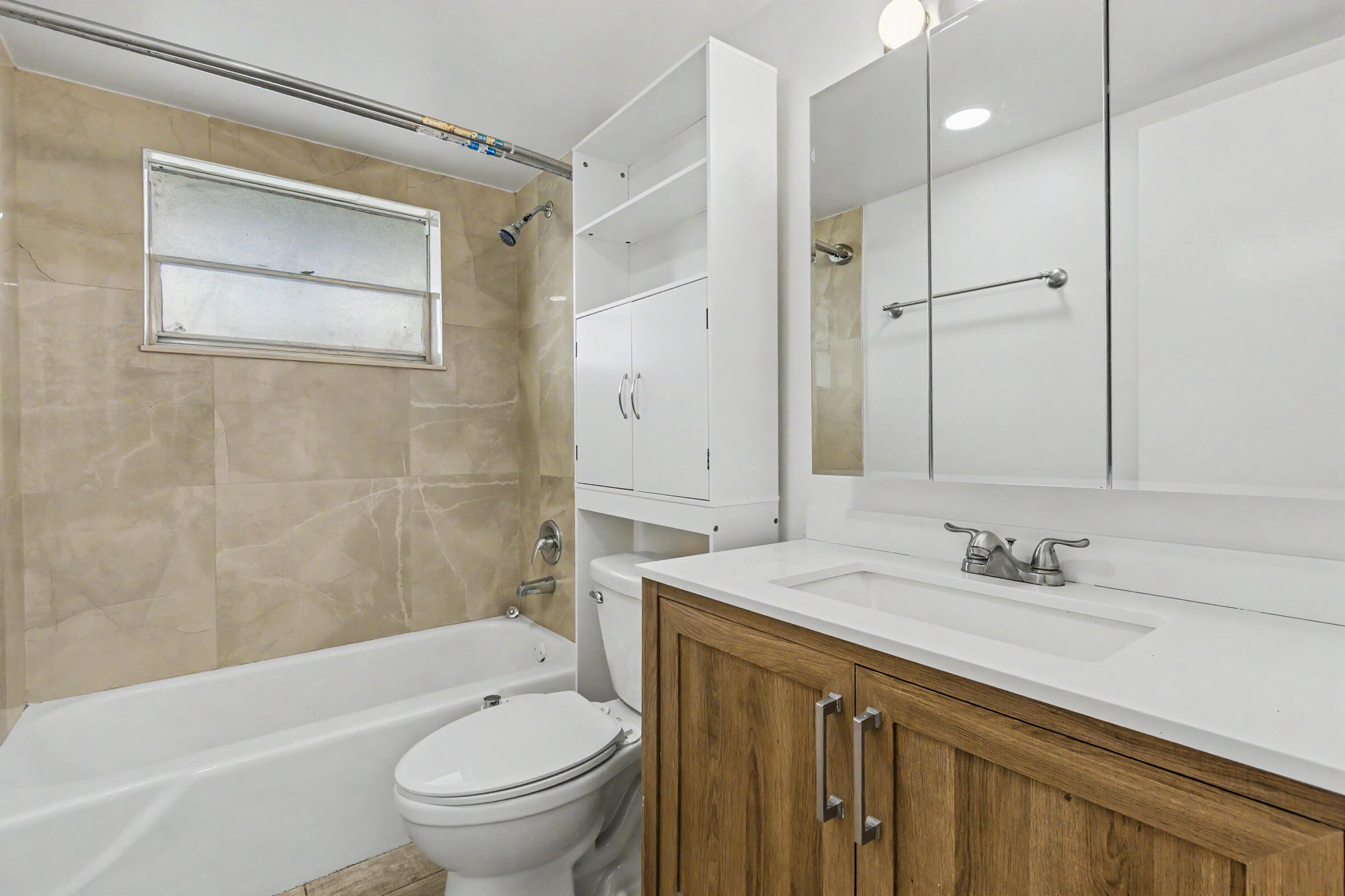 950 Hillcrest 514