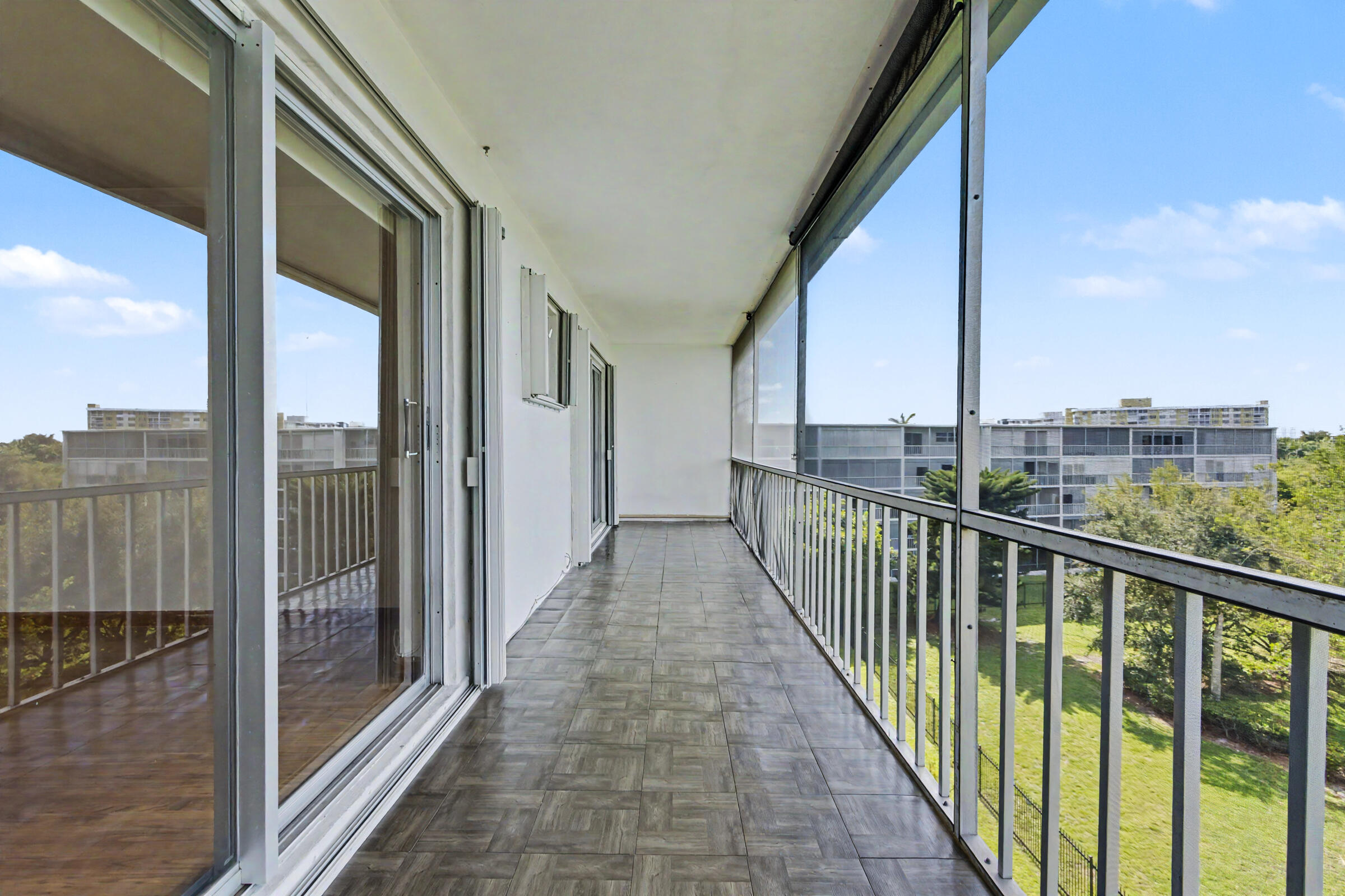 950 Hillcrest 514