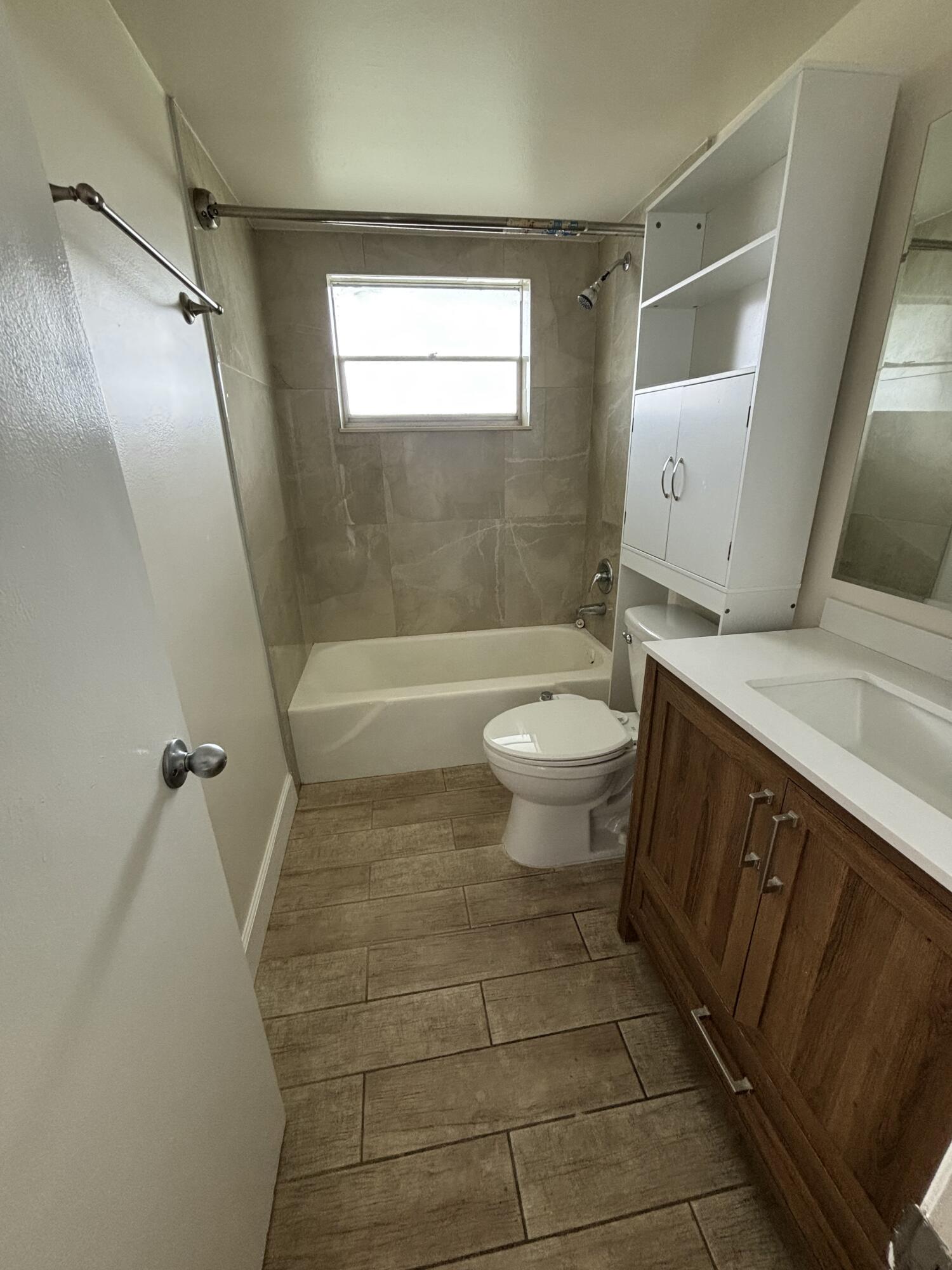 950 Hillcrest 514