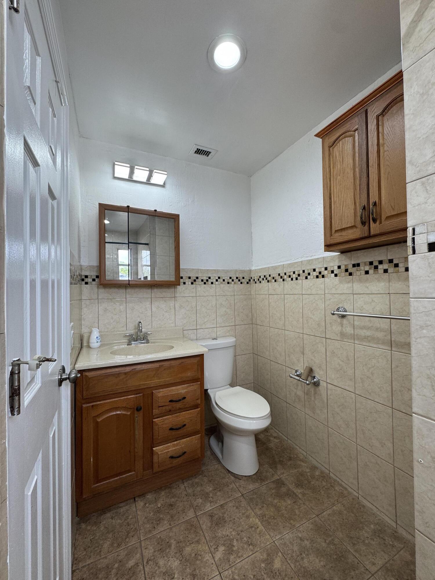1601 NE 47th Street