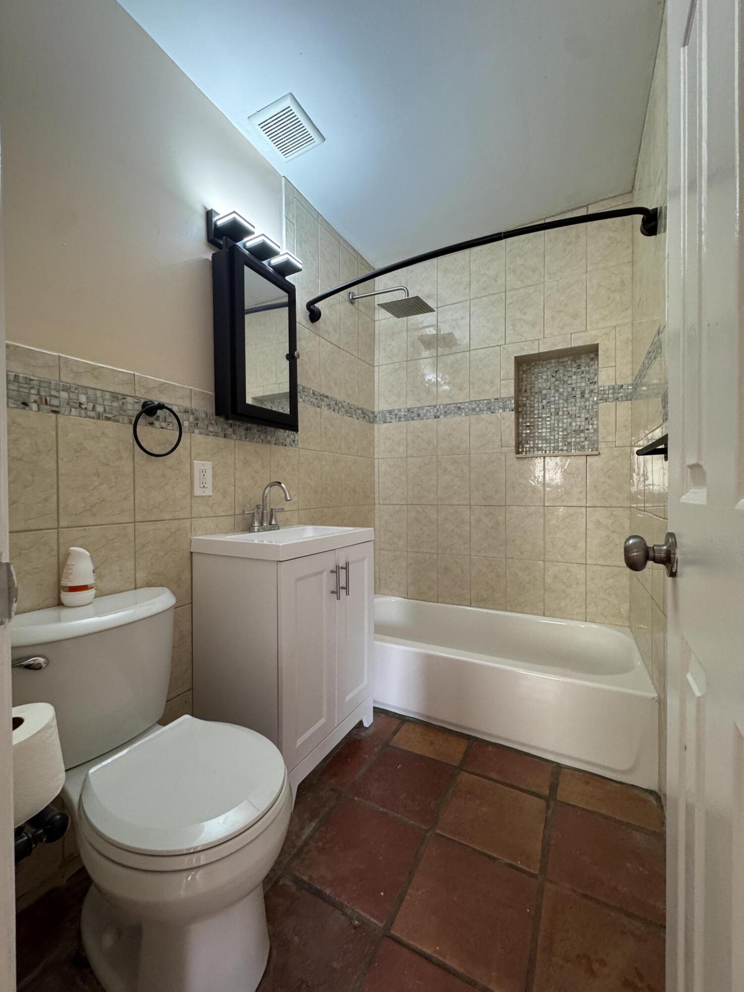1601 NE 47th Street