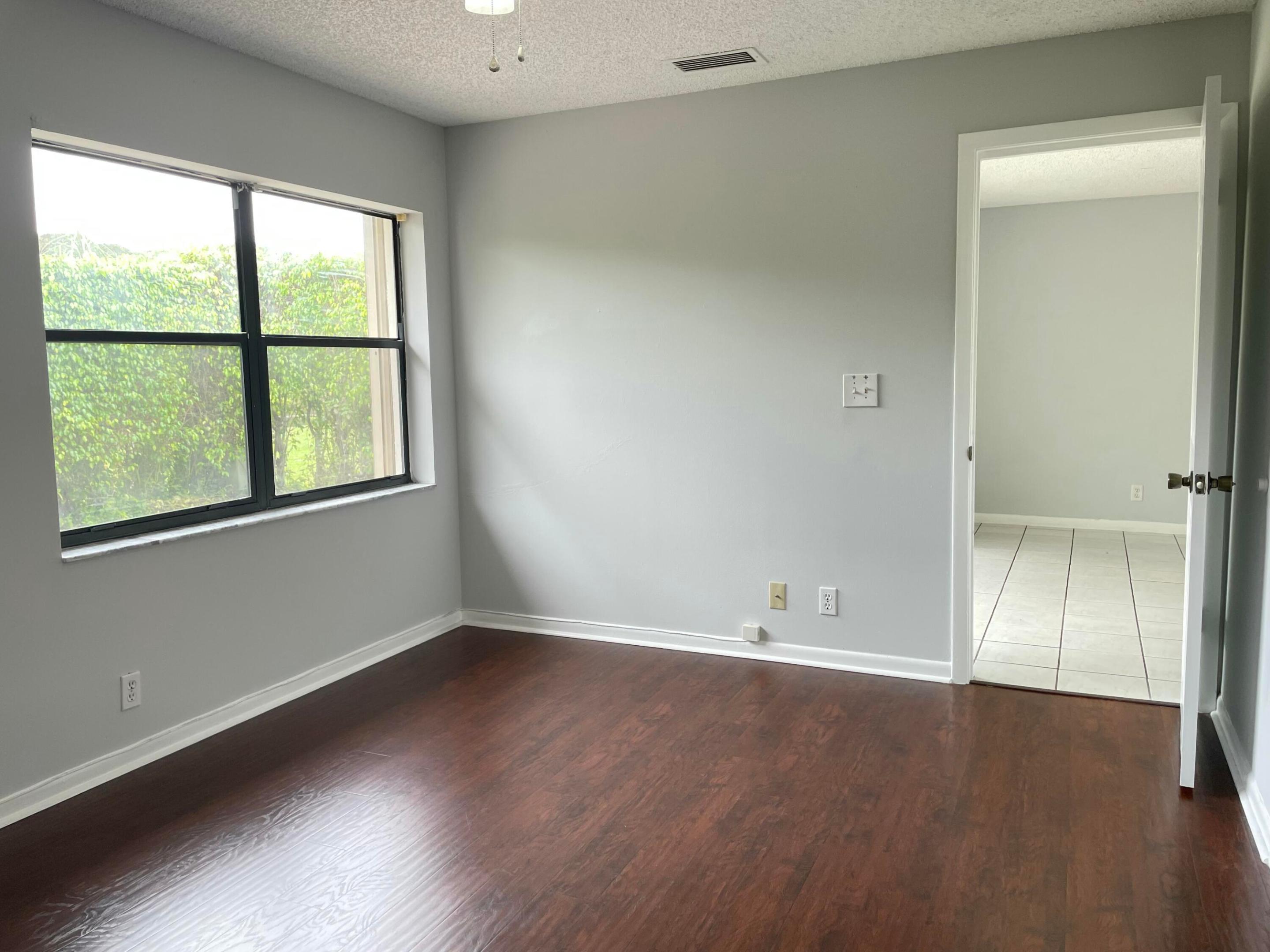 16344 Country Lake Circle