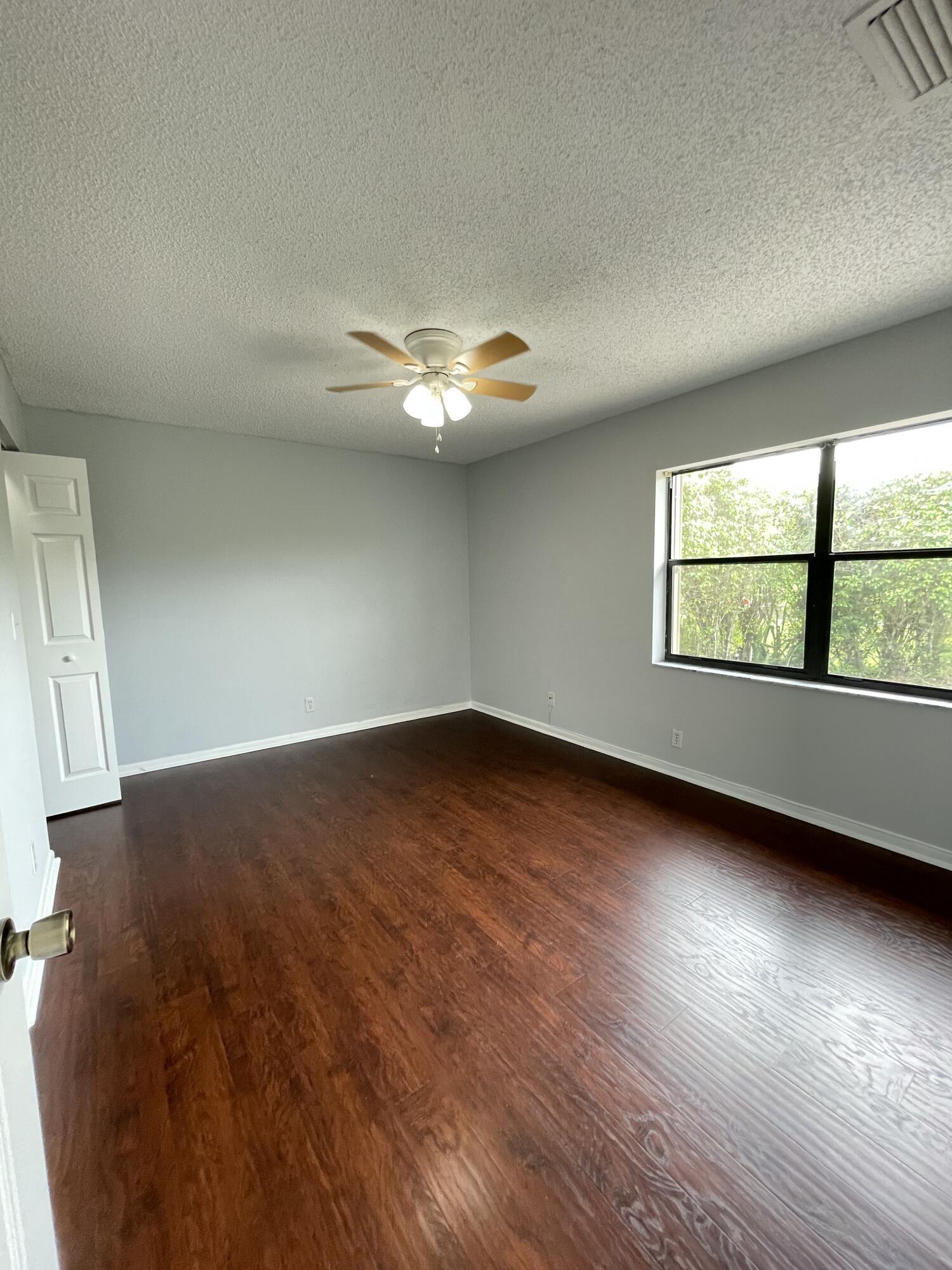 16344 Country Lake Circle