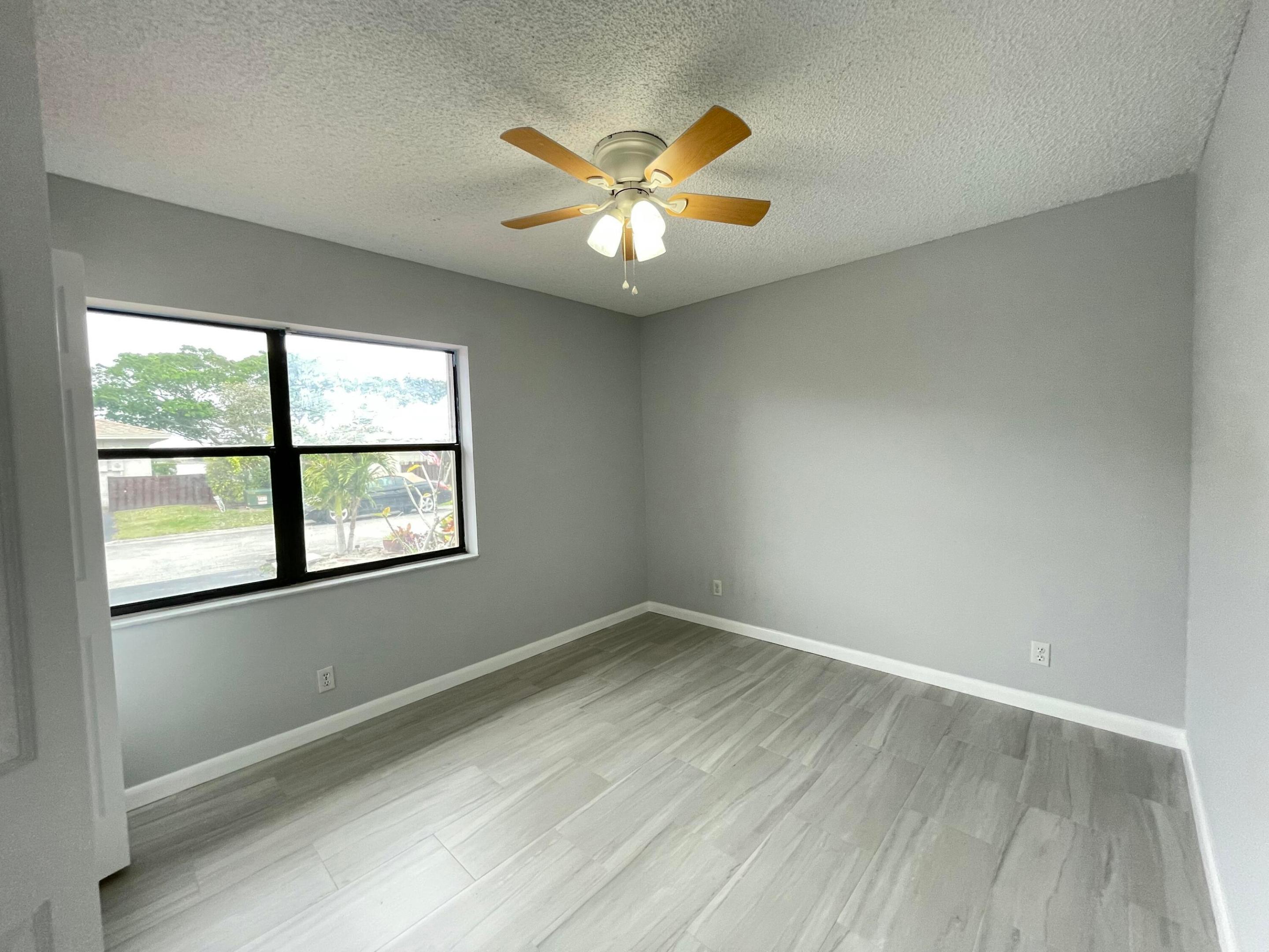 16344 Country Lake Circle