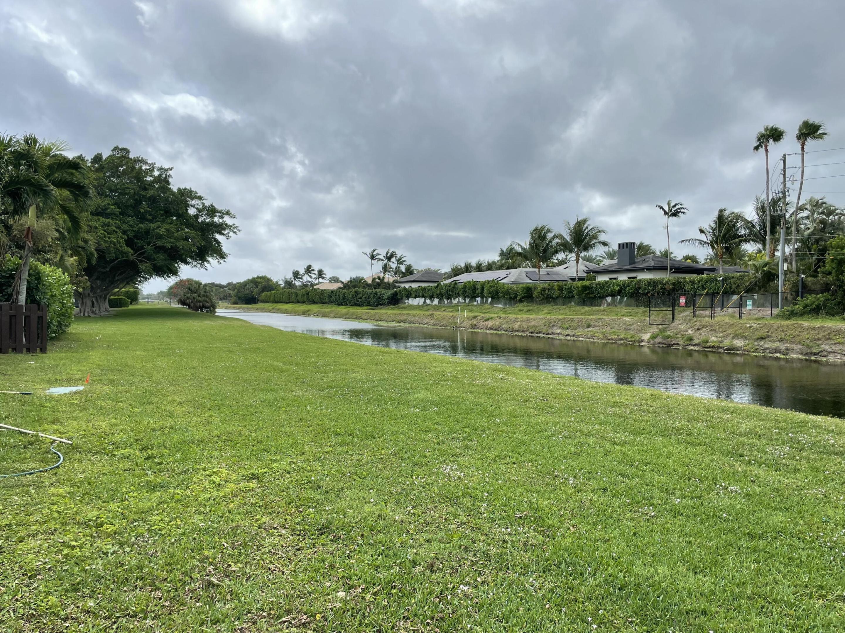 16344 Country Lake Circle