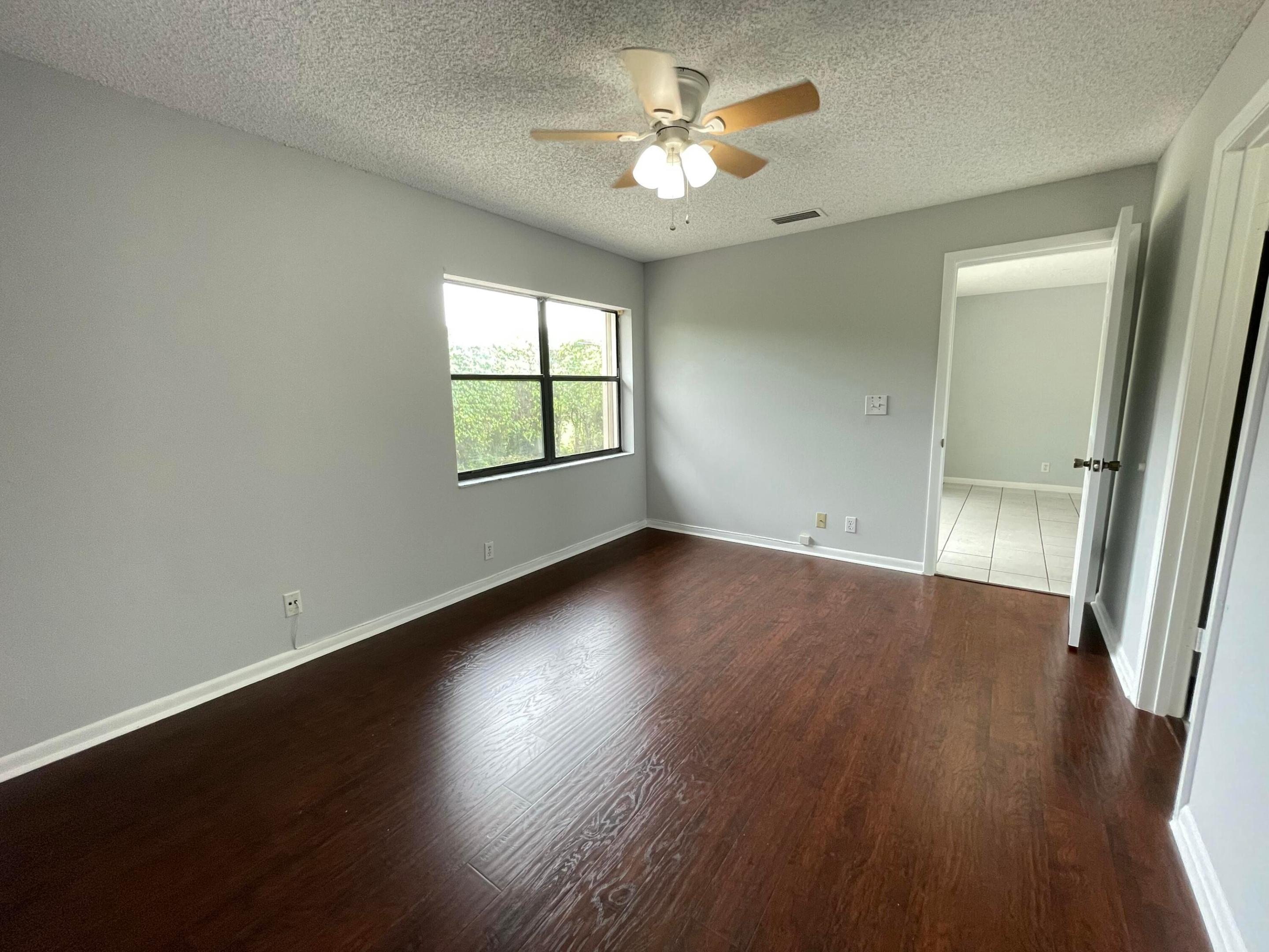 16344 Country Lake Circle