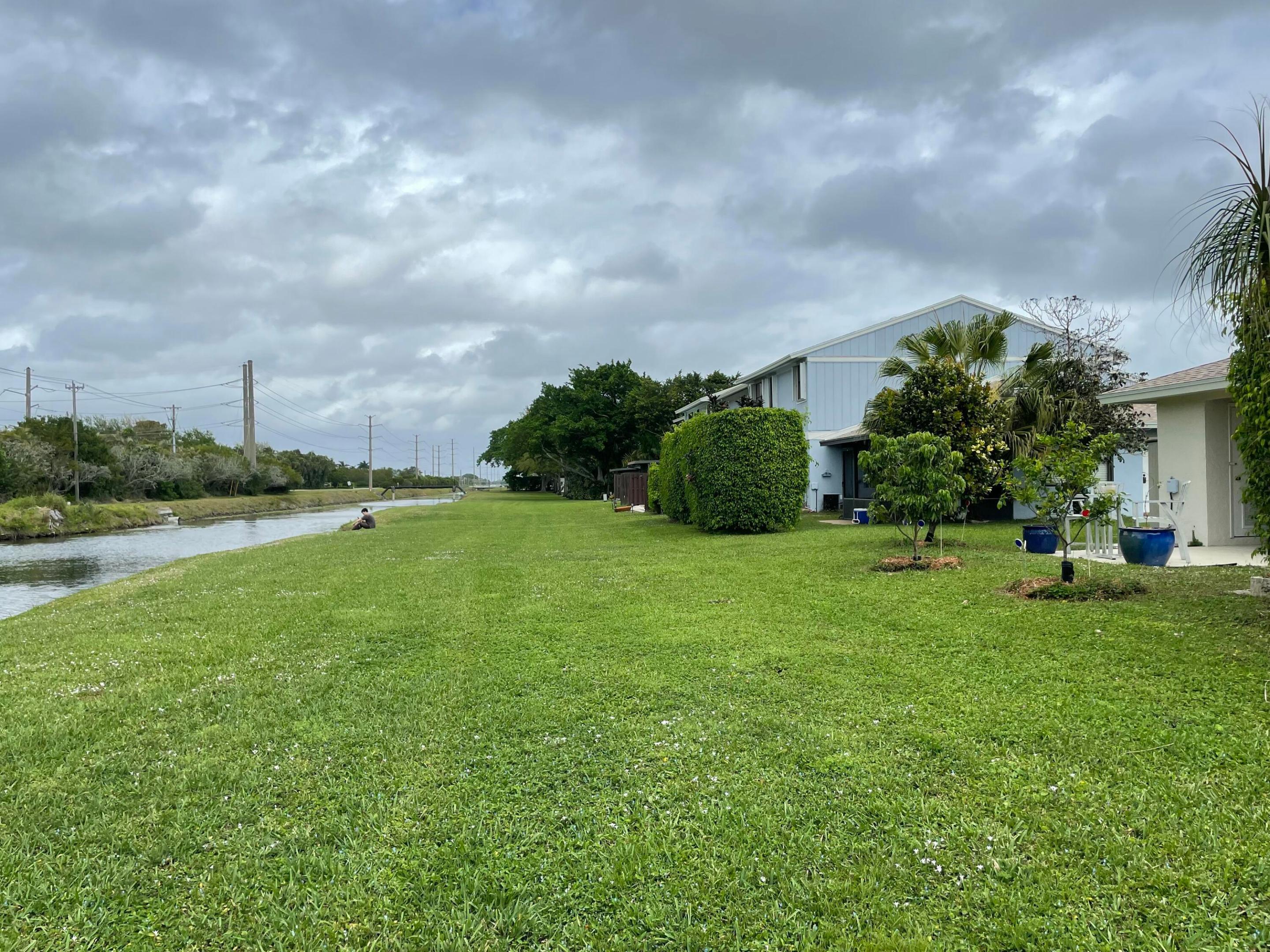 16344 Country Lake Circle