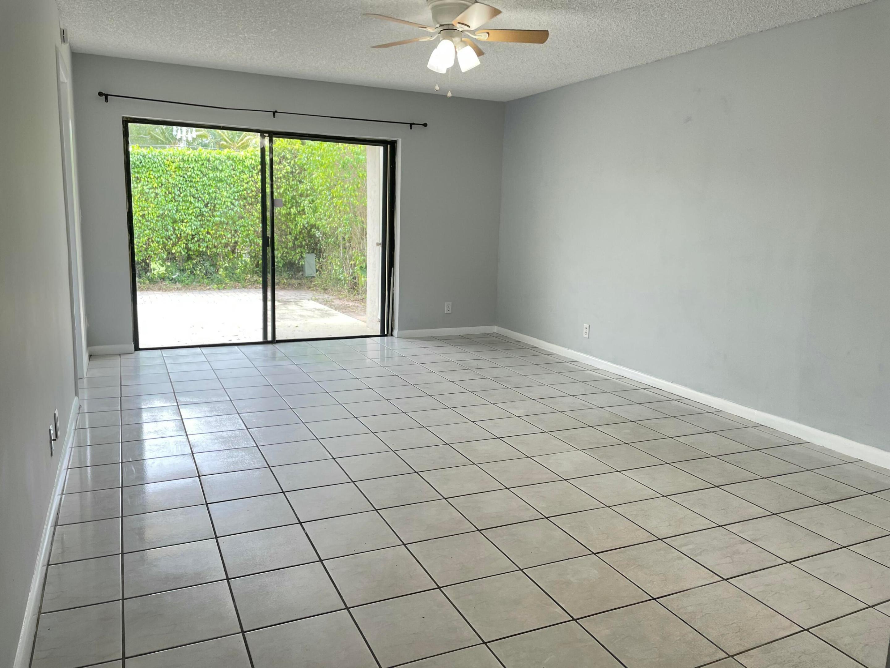 16344 Country Lake Circle