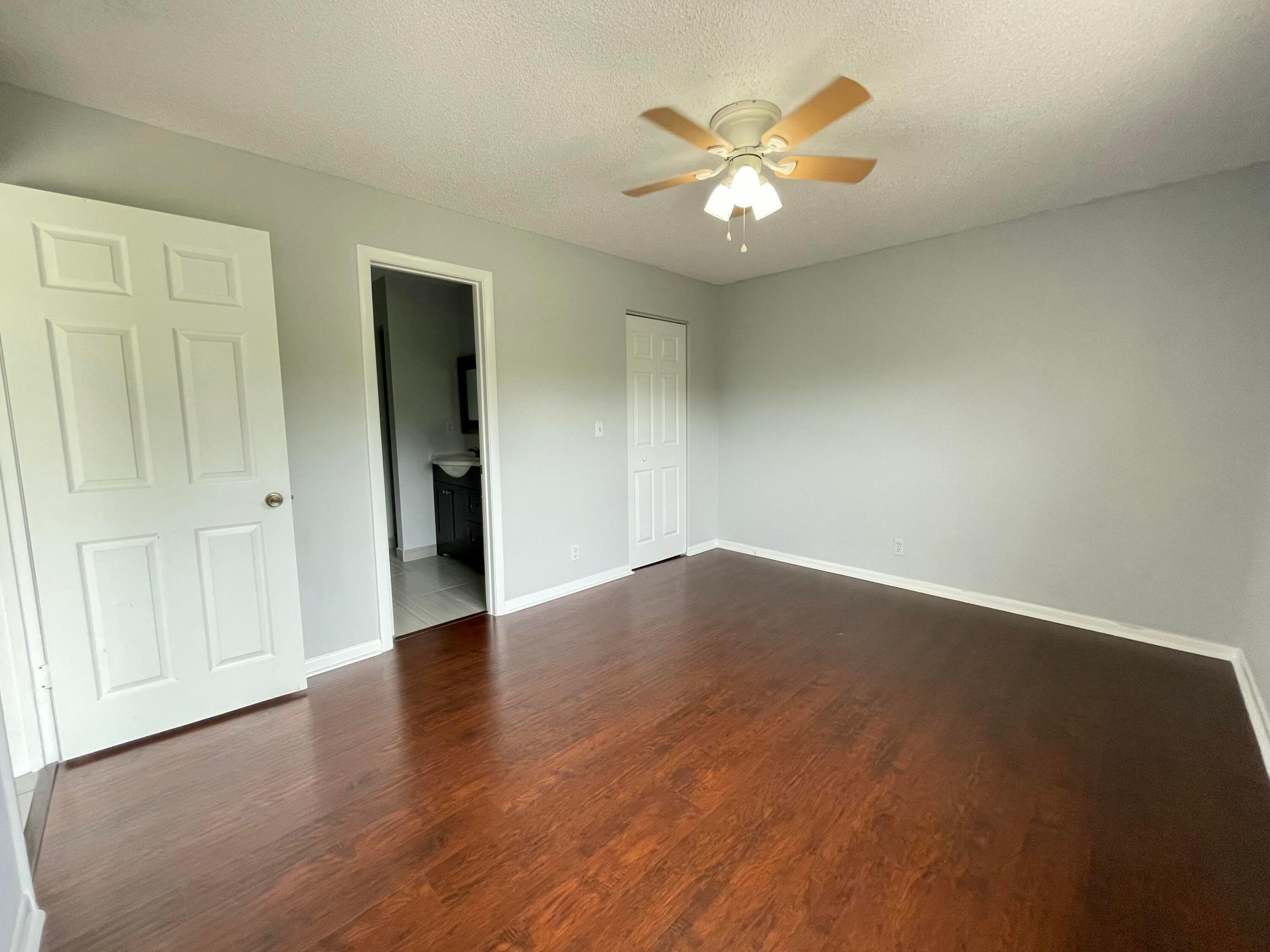 16344 Country Lake Circle
